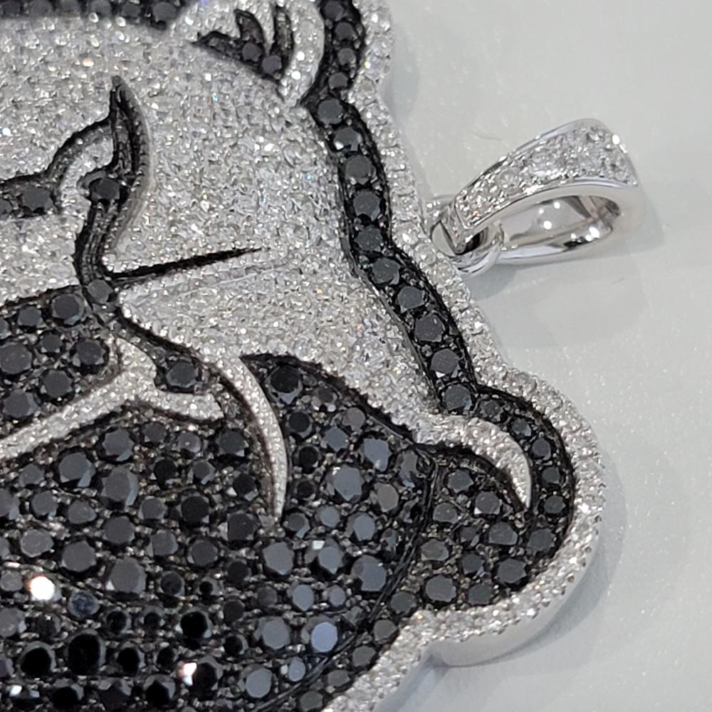 Pendentif Memphis Grizzlies en or 14 carats et diamants, autorisé officielment par Gameplan en vente 2