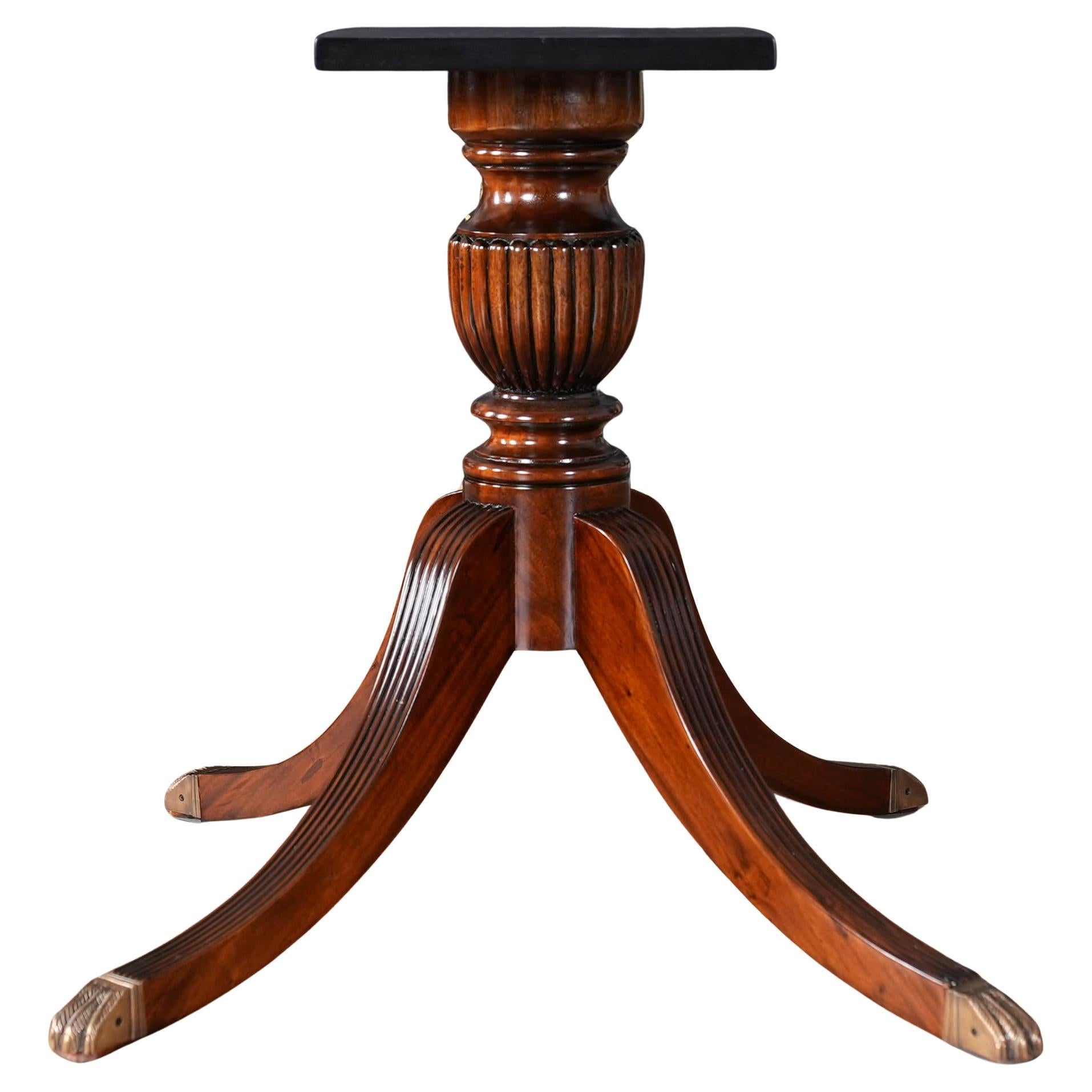 NCMP013 Mesa de Comedor Caoba Pedestal en venta