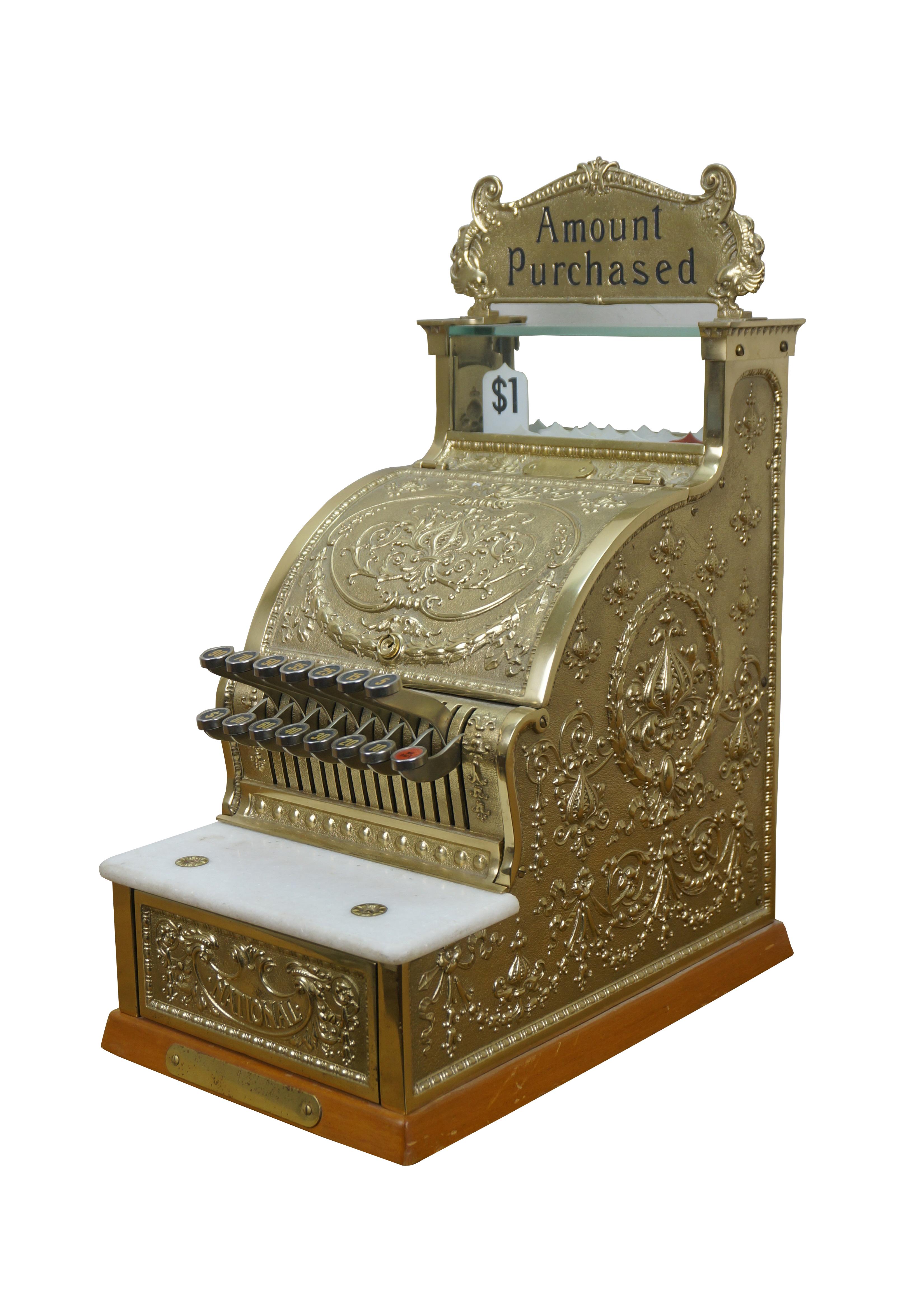 La caisse enregistreuse à ajout total de la classe 313 était le modèle le plus populaire de la série de caisses enregistreuses de la classe 300, qui comprenait d'autres modèles dans une variété de largeurs, de dispositions des touches et d'options. 
