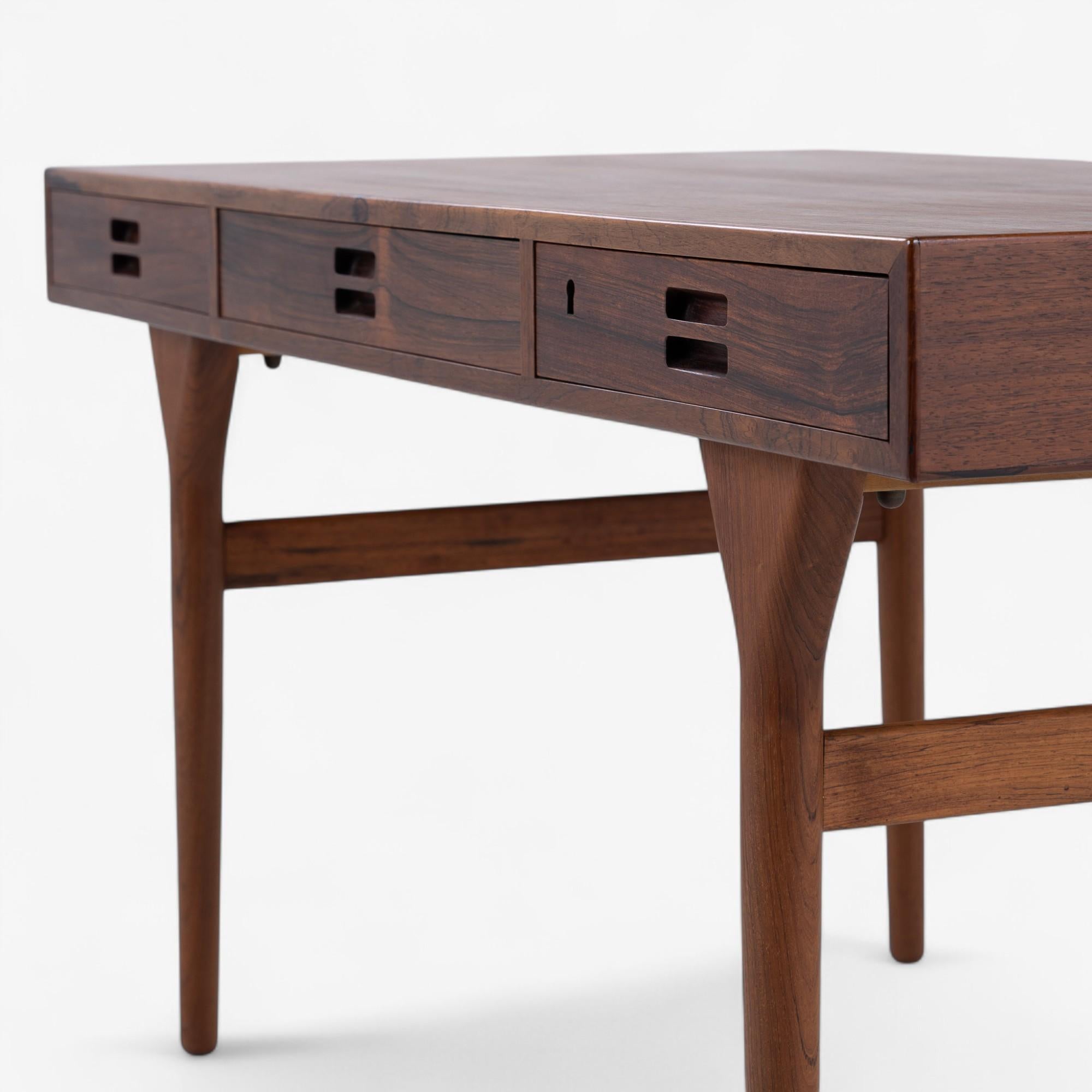 Danois ND 93 - Bureau en bois de rose de Nanna Ditzel en vente