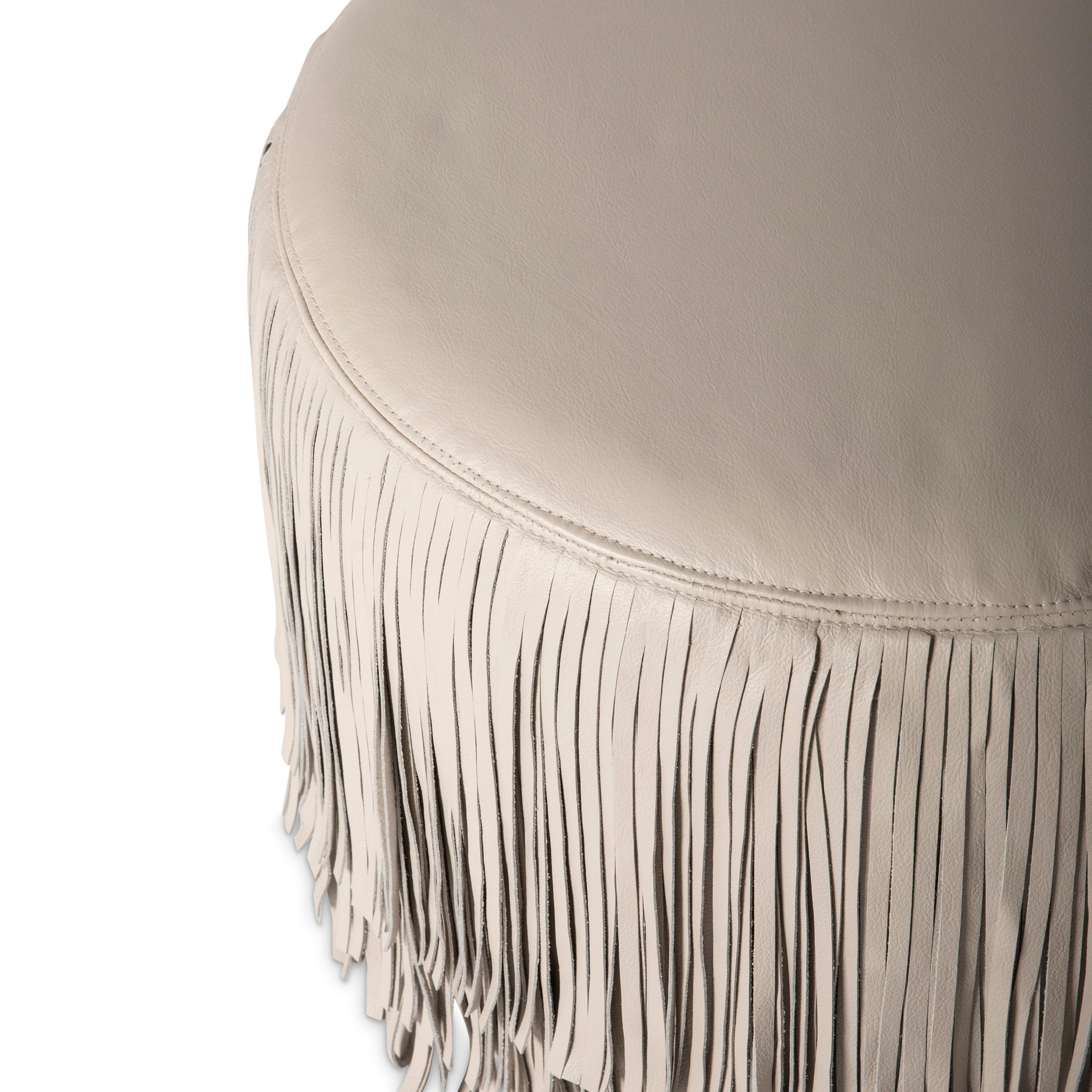 Ottoman Ndidi en cuir de couleur crème Neuf - En vente à New York, NY