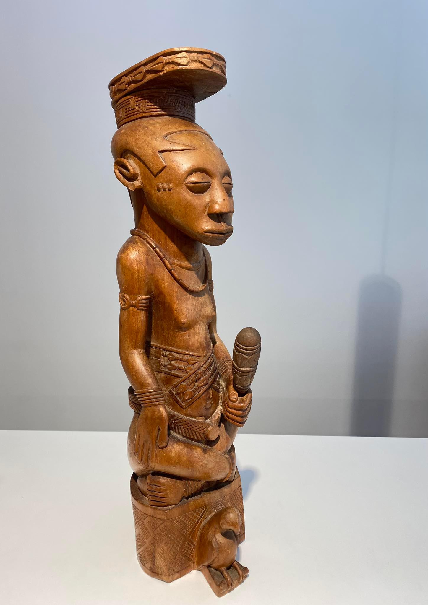 20th Century Ndop Kuba Statue From The Kuba Ndengese Shoowa Tribe Dr Congo Kasaï African Art For Sale