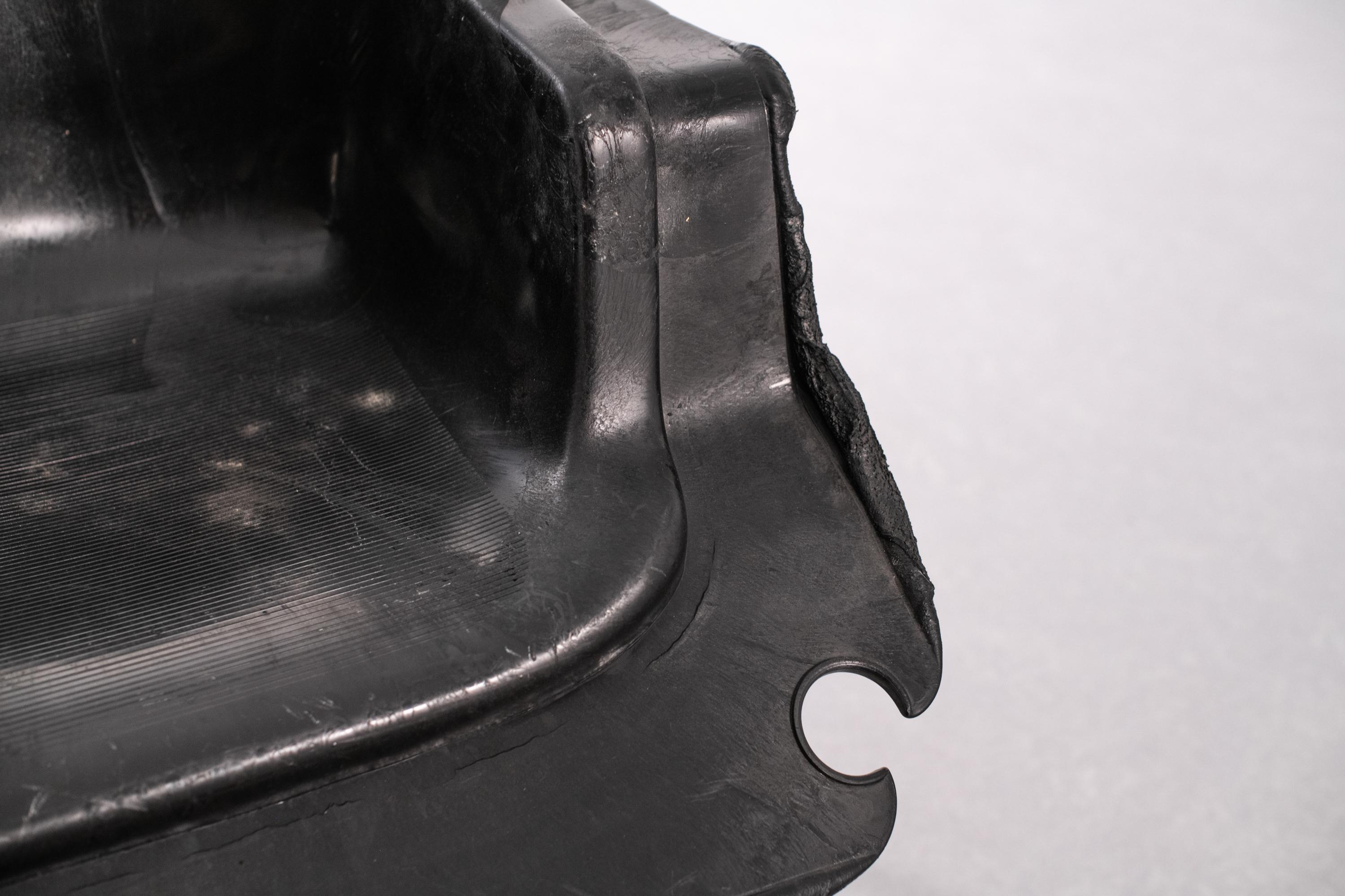 Fauteuil NE02 - Pièce de collection contemporaine unique en plastique recyclé noir Neuf - En vente à Barcelona, ES