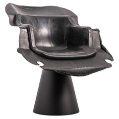 Sillón NE02 - Coleccionable contemporáneo único de plástico reciclado negro