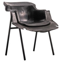 Sillón NE03 - Coleccionable contemporáneo único de plástico reciclado negro