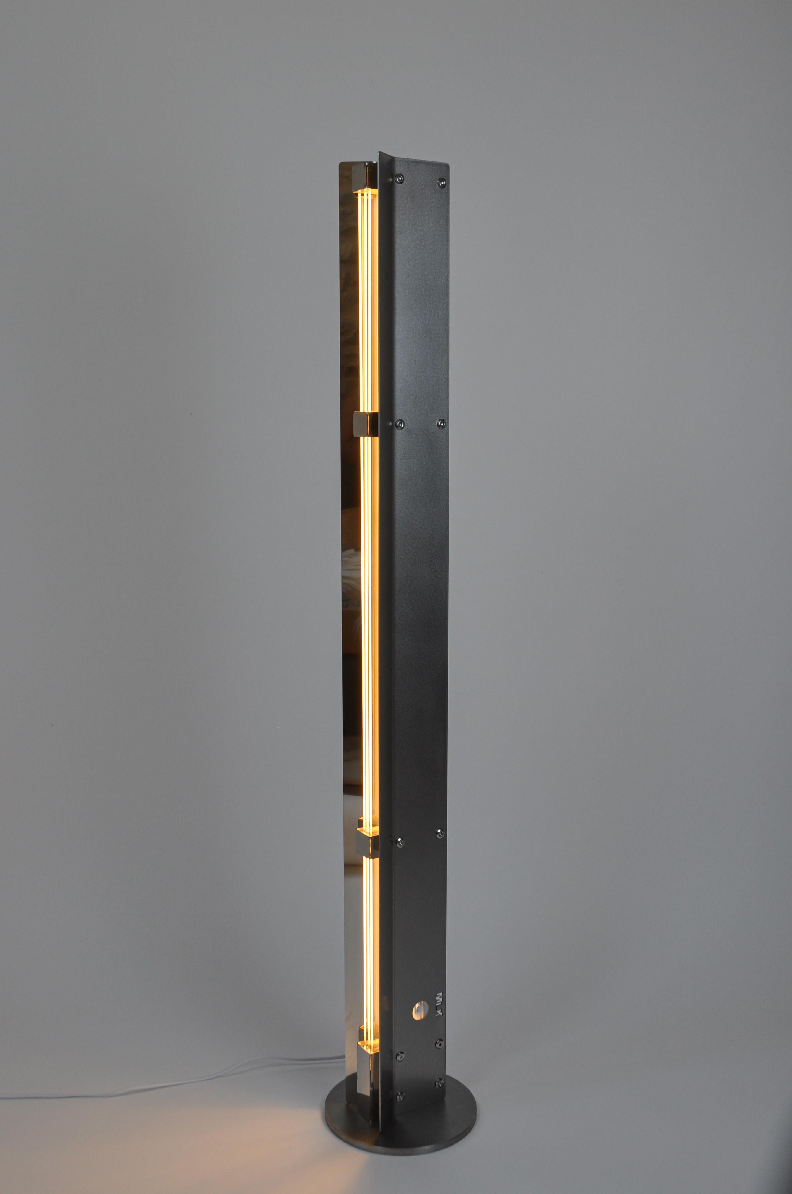Lámpara Ne1200 Mat And Mirror by MLK Furniture en Nuevo estado para la venta en Geneve, CH