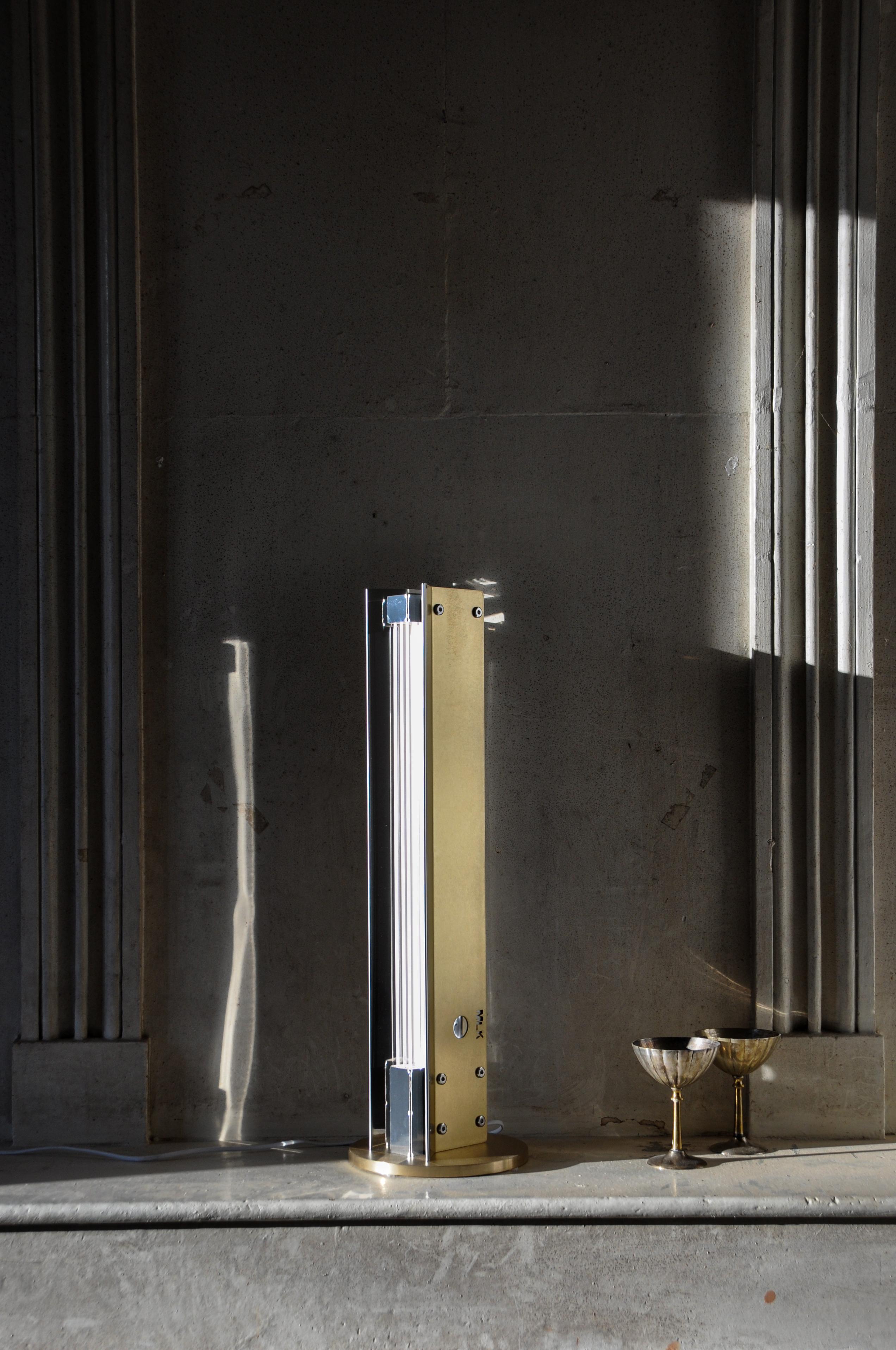 Postmoderne Lampe Ne600, édition limitée, par MLK Furniture en vente