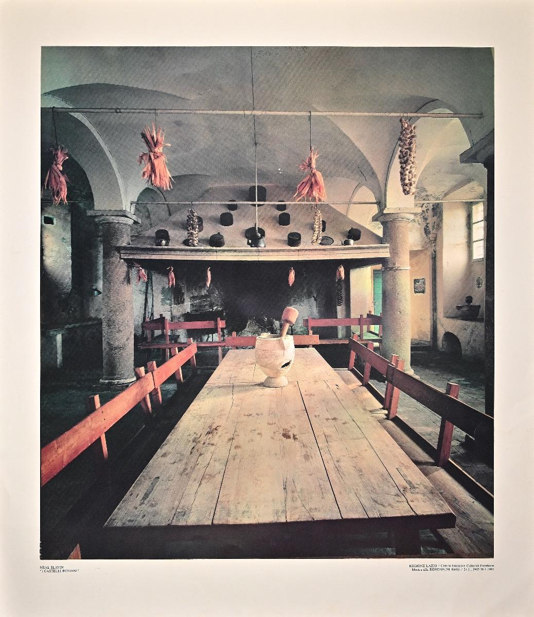 I Castelli Romani ist ein großartiges Plakat von Neal Slavin aus dem Jahr 1983.

Farbiger Offsetdruck, in sehr gutem Zustand.

Regione Lazio / Centro Iniziative Culturali Pantheon - Mostra alla Rondanini Roma / 24.11.1982 - 18.1.1983, rechts unten