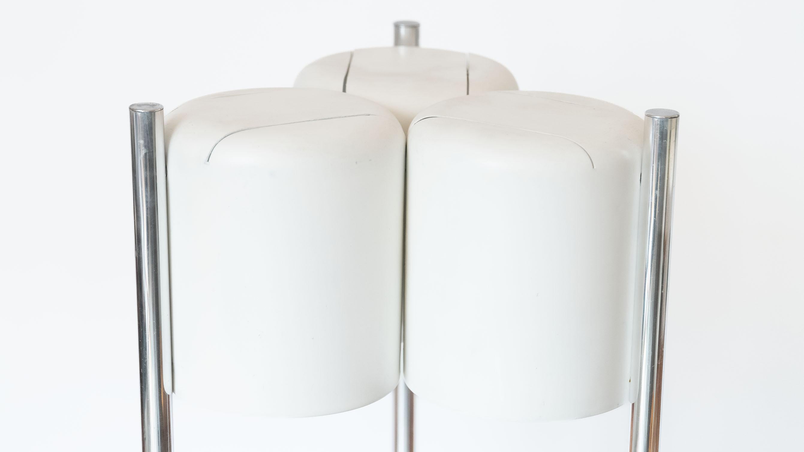 American Neal Small for Nessen attributed tripod floor lamp with three shades, space age  For Sale