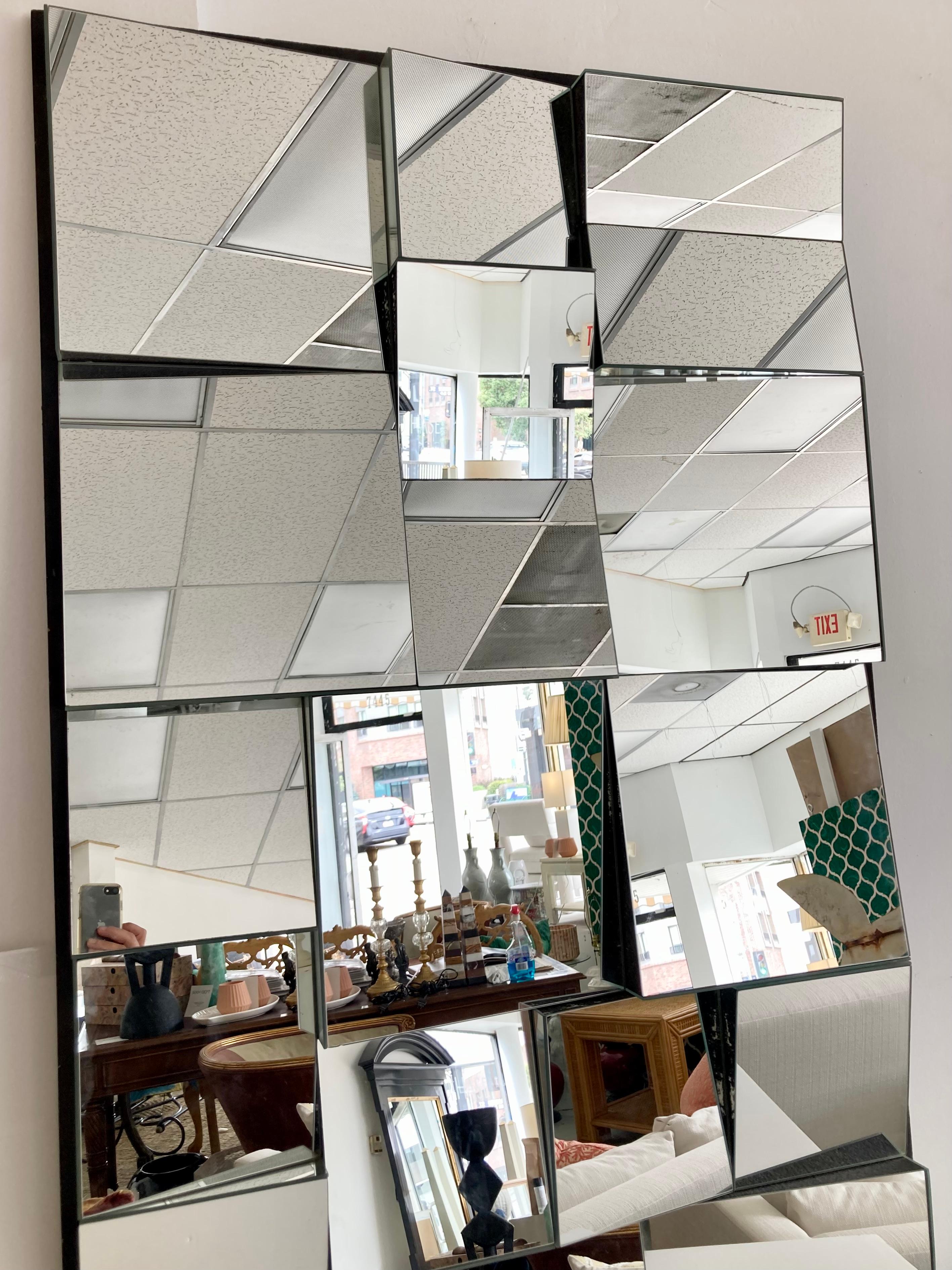 Fin du 20e siècle Neal Small Sculpture d'art en miroir - Fixation murale en vente