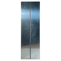 Neal Small Tall Illuminated Light Pedestal Table Stand pour Kovacs