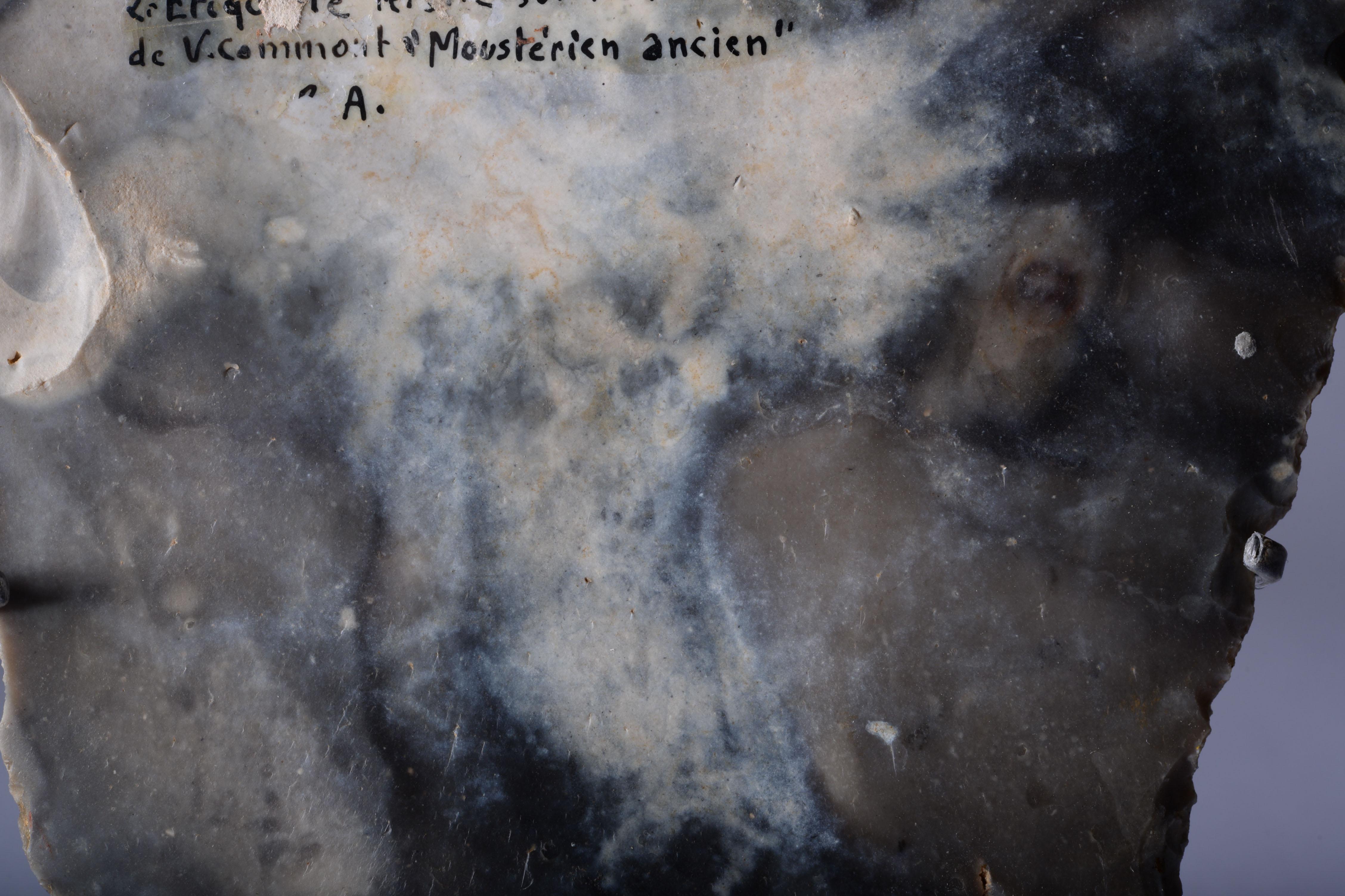 Fino al XVIII secolo Nucleo di selce di Neanderthal dalla Francia settentrionale preistorica in vendita