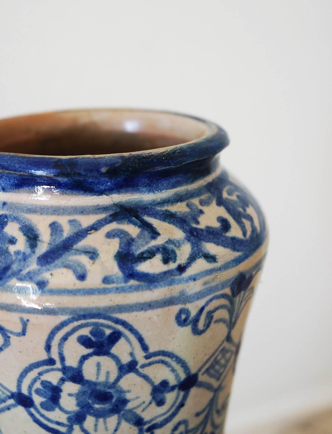 Hand-Painted Italian Neapolitan Hand-painted Blue and White Ceramic Albarello, 1800s For Sale