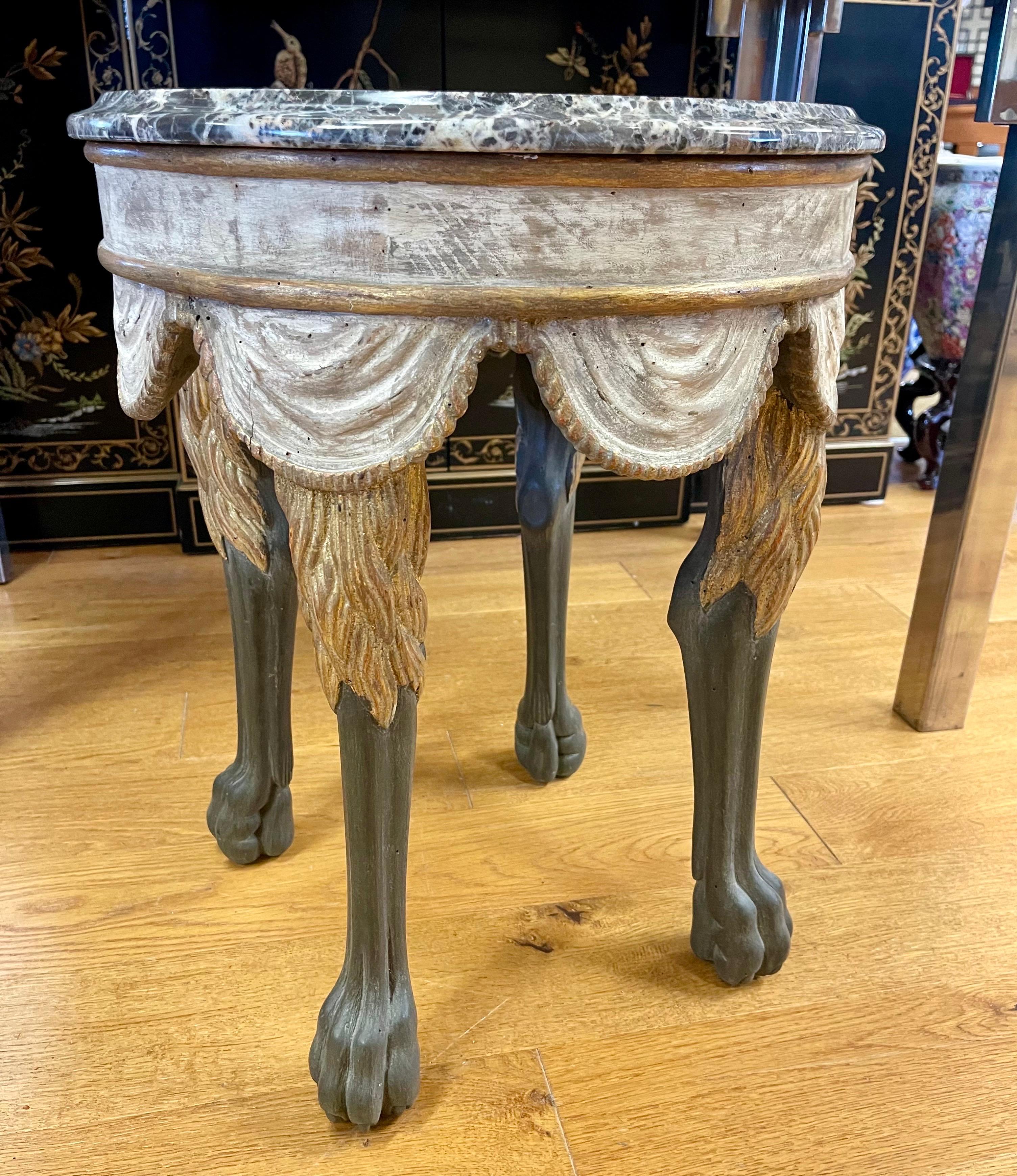 Neapolitan Style Round Marble Top Painted and Gilt End Side Table For Sale 2