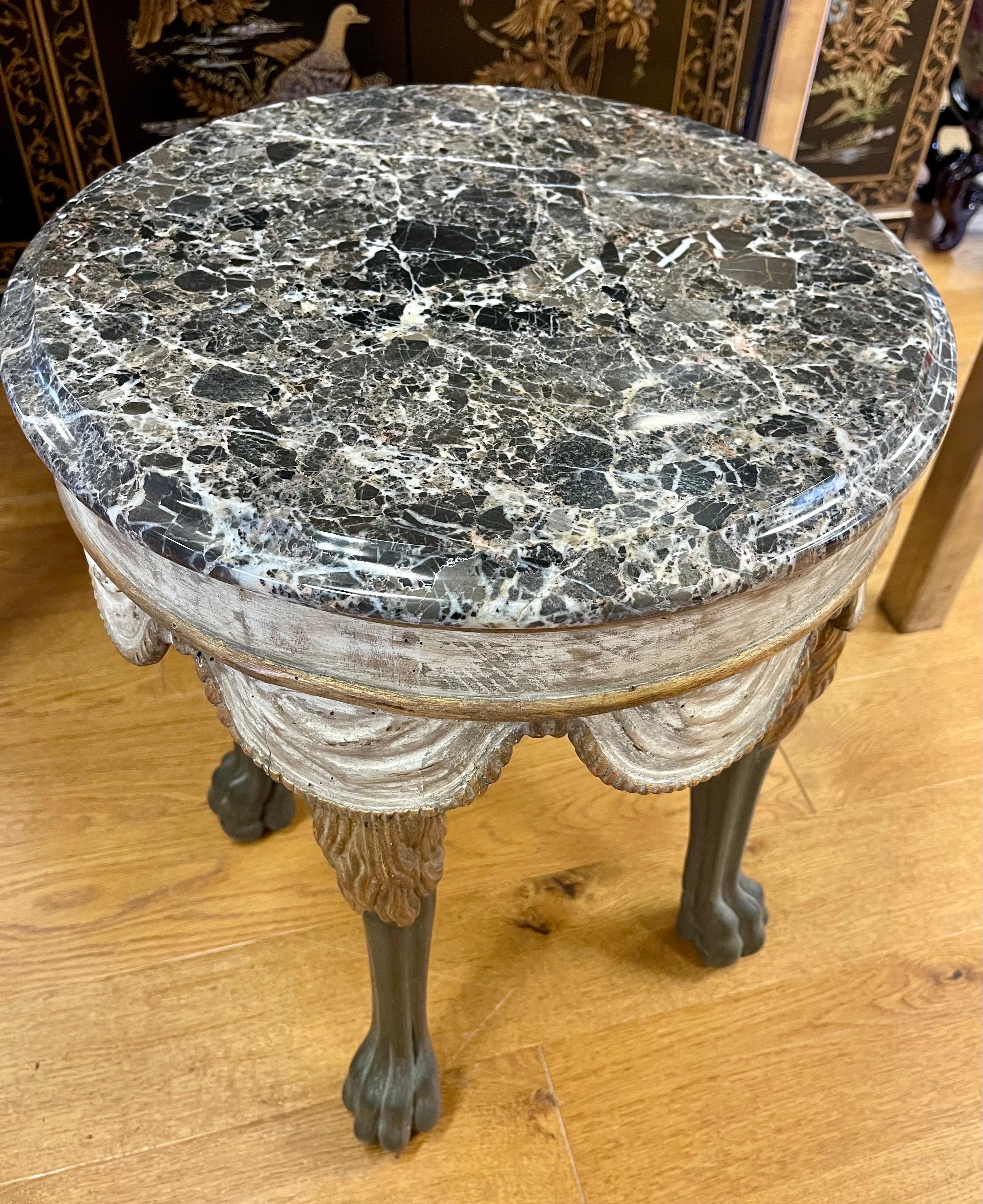 Neapolitan Style Round Marble Top Painted and Gilt End Side Table For Sale 3