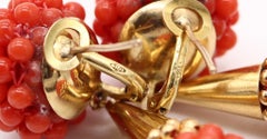NEAPOLITAN Vintage lebendige rote Koralle baumeln-Drops Ohrringe in 18Kt Gelbgold