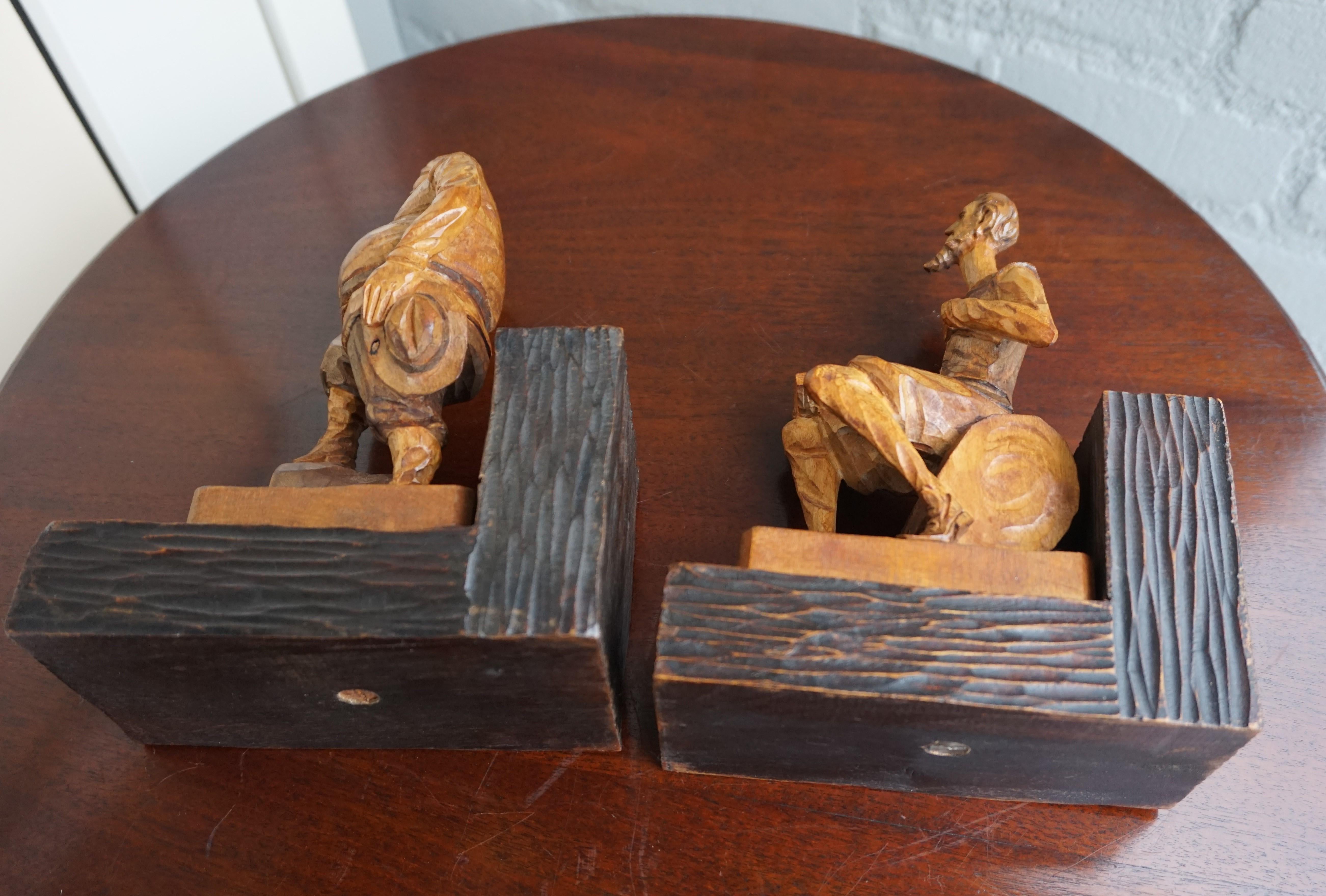 Near Antique Hand Carved Wooden Don Quixote and Sancho Panza Sculpture Bookends 3