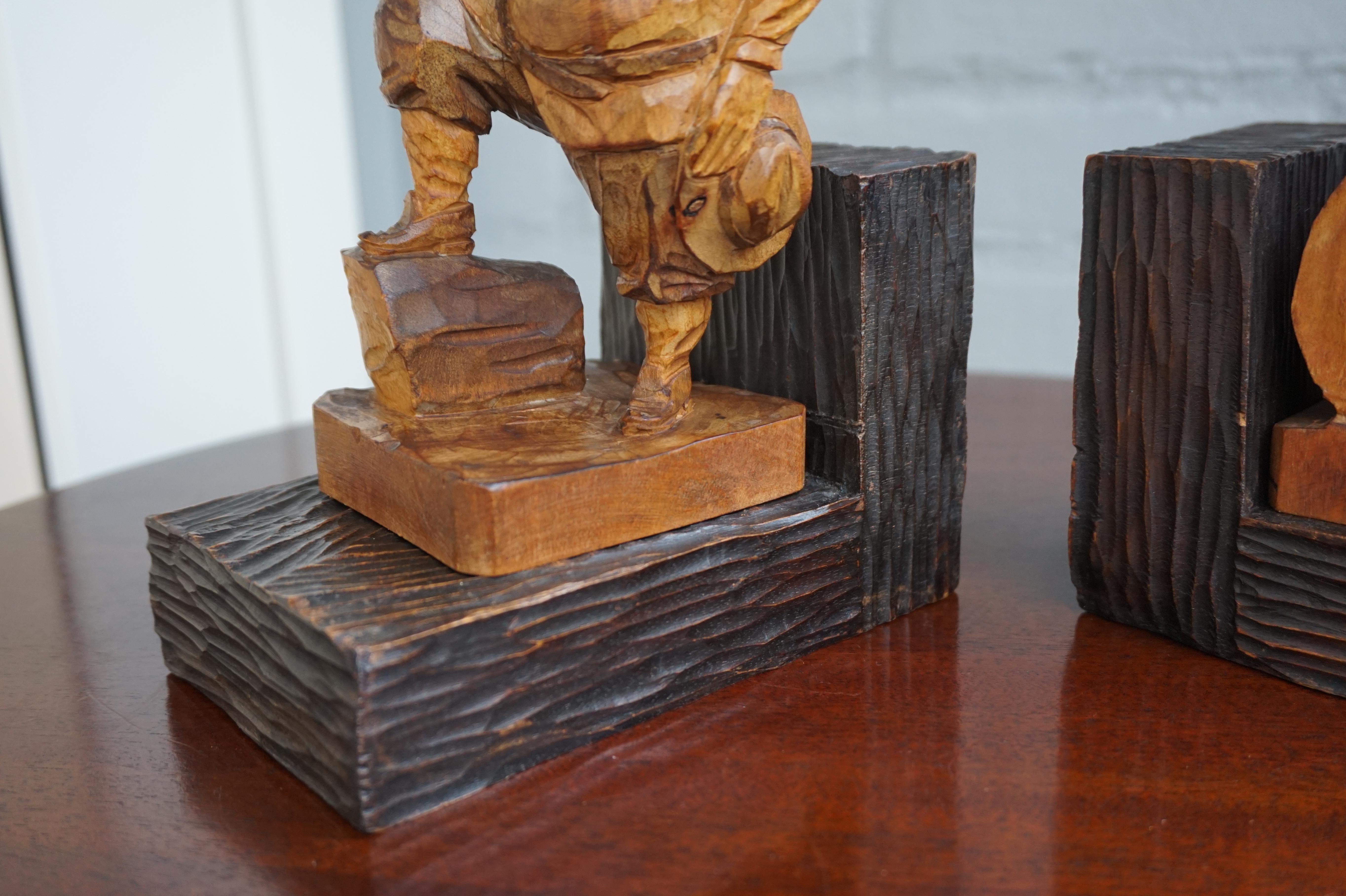 Near Antique Hand Carved Wooden Don Quixote and Sancho Panza Sculpture Bookends 8