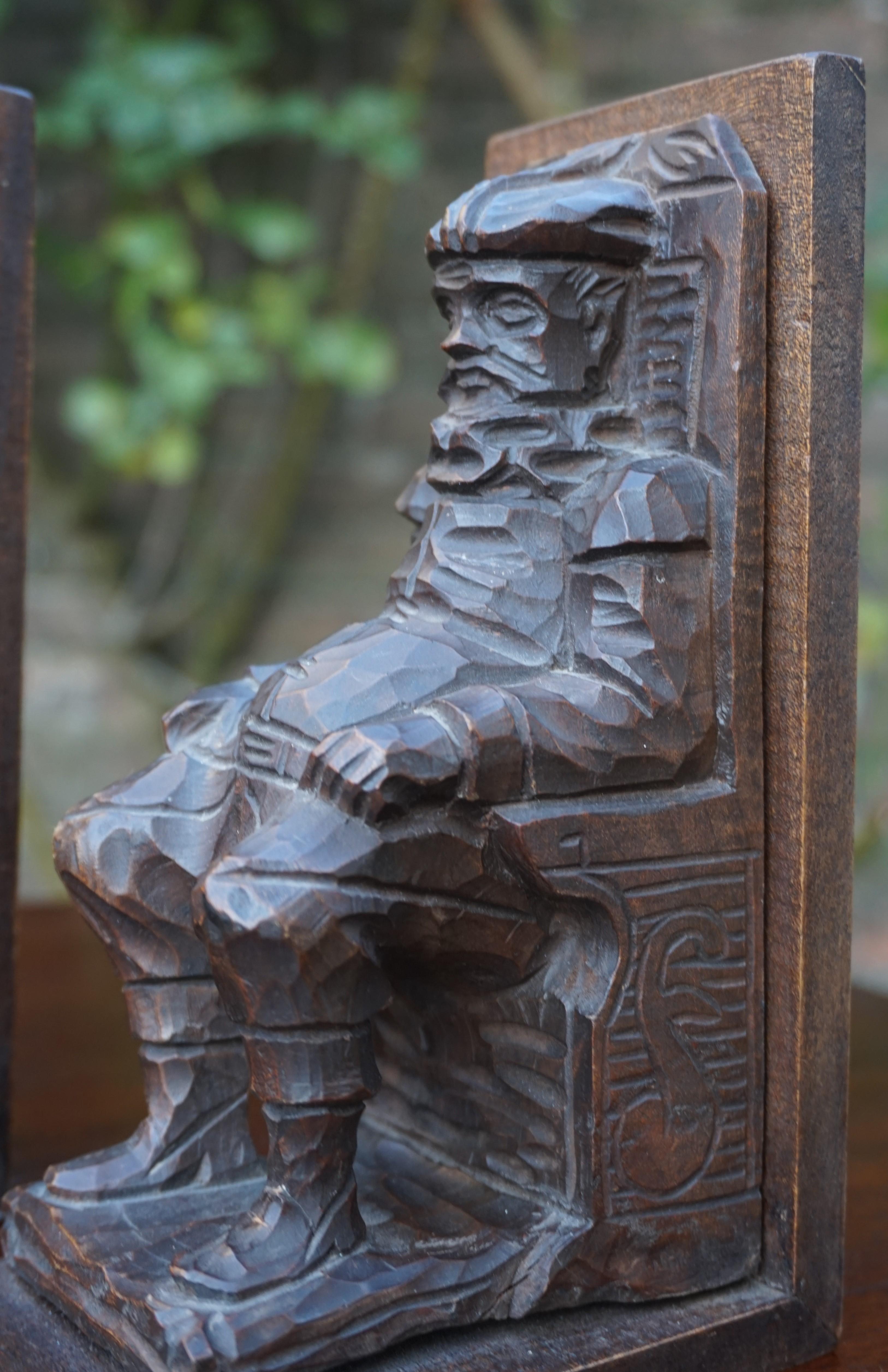 Near Antique Hand Carved Wooden Don Quixote and Sancho Panza Sculpture Bookends In Excellent Condition In Lisse, NL