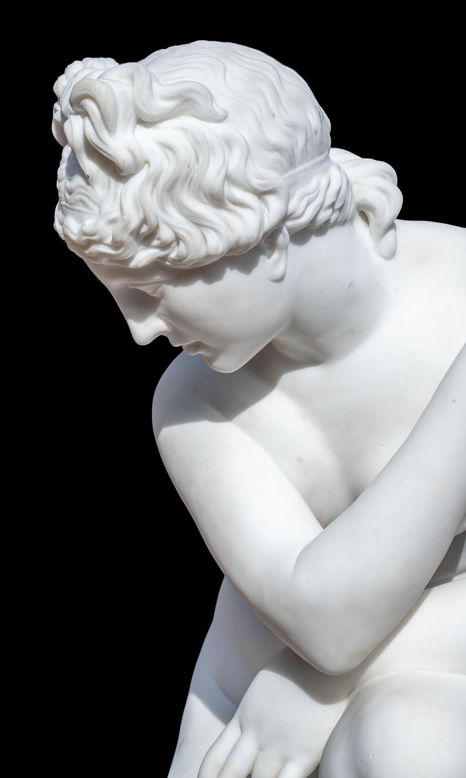 Near Life Size Marble Crouching Venus In Good Condition For Sale In London, GB