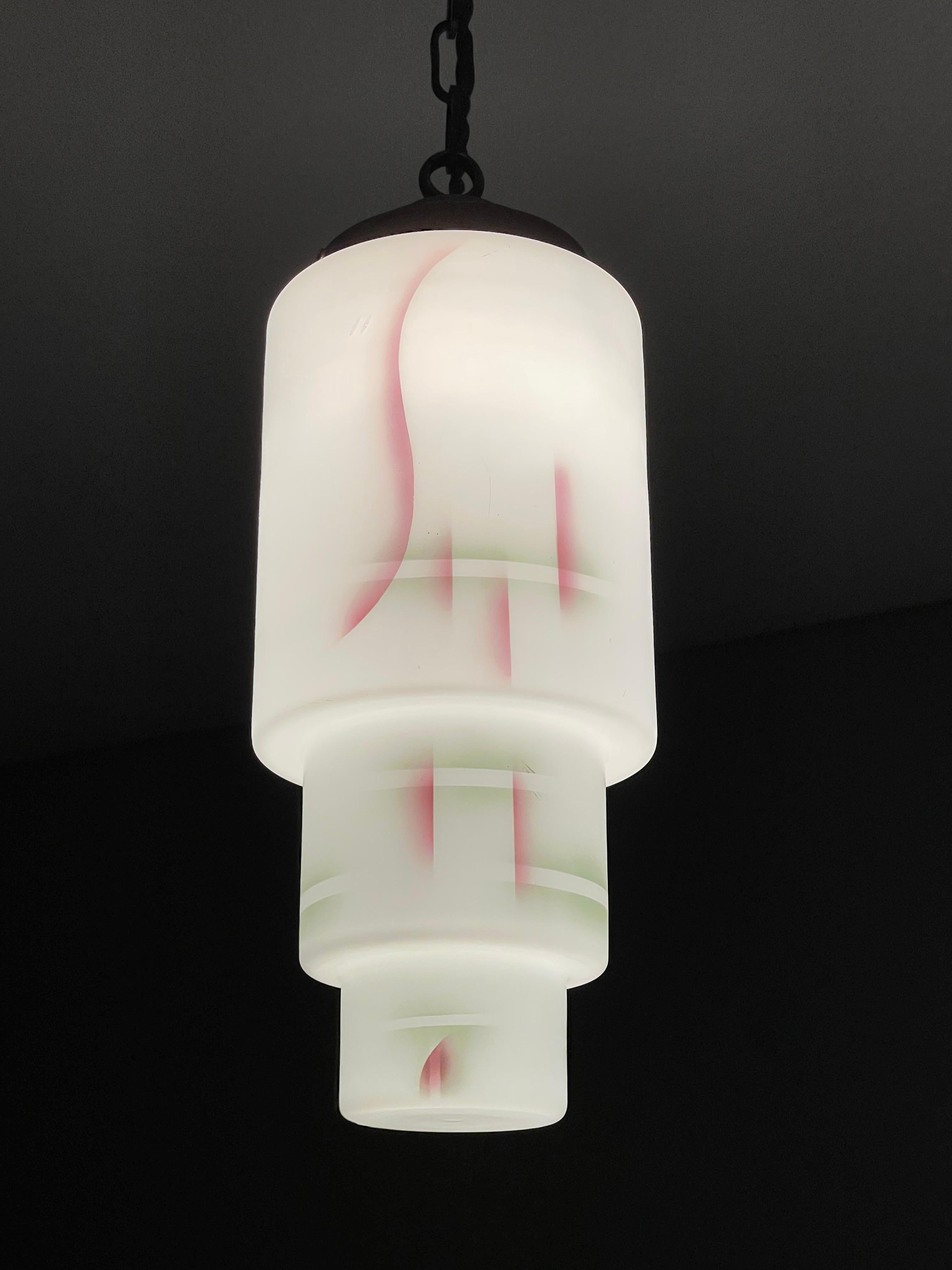 Wonderful design and very stylish Art Deco light fixture.

There is a perfect pendant light for every room. That is what I thought when I first saw this Art Deco fixture, because this striking light will look great in many rooms and spaces. We know