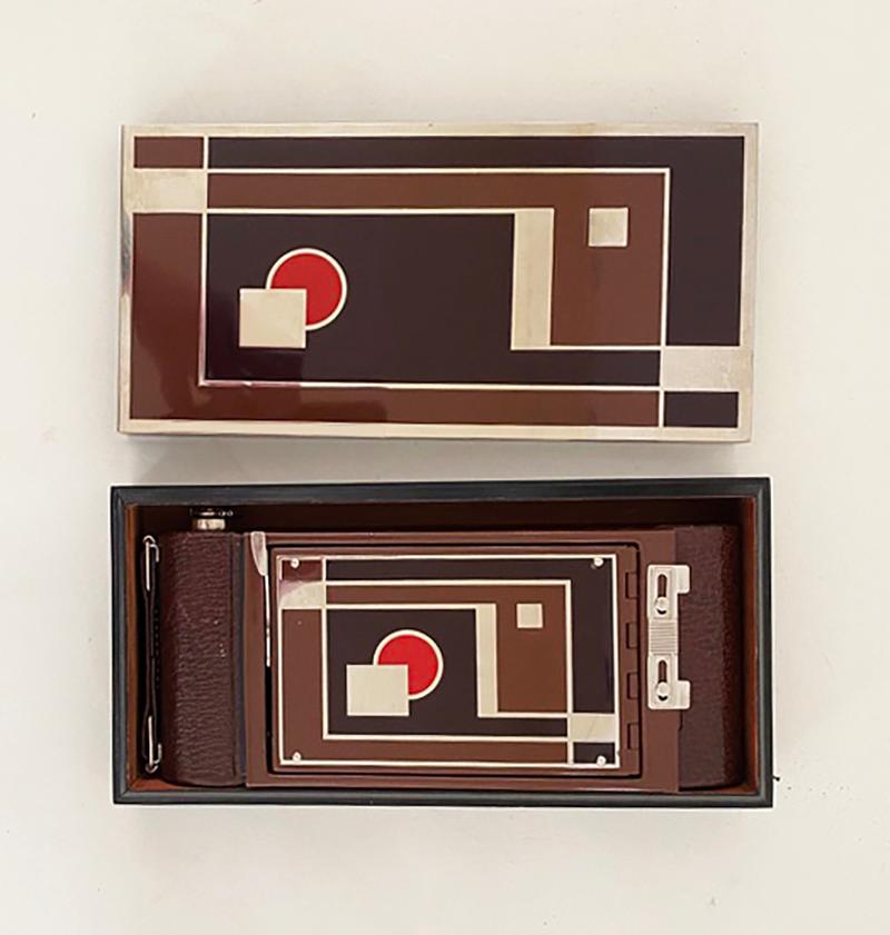 Fast neuwertig Kodak 1-A Geschenk Kamera mit Box und Handbuch von Walter Dorwin Teague im Angebot 10