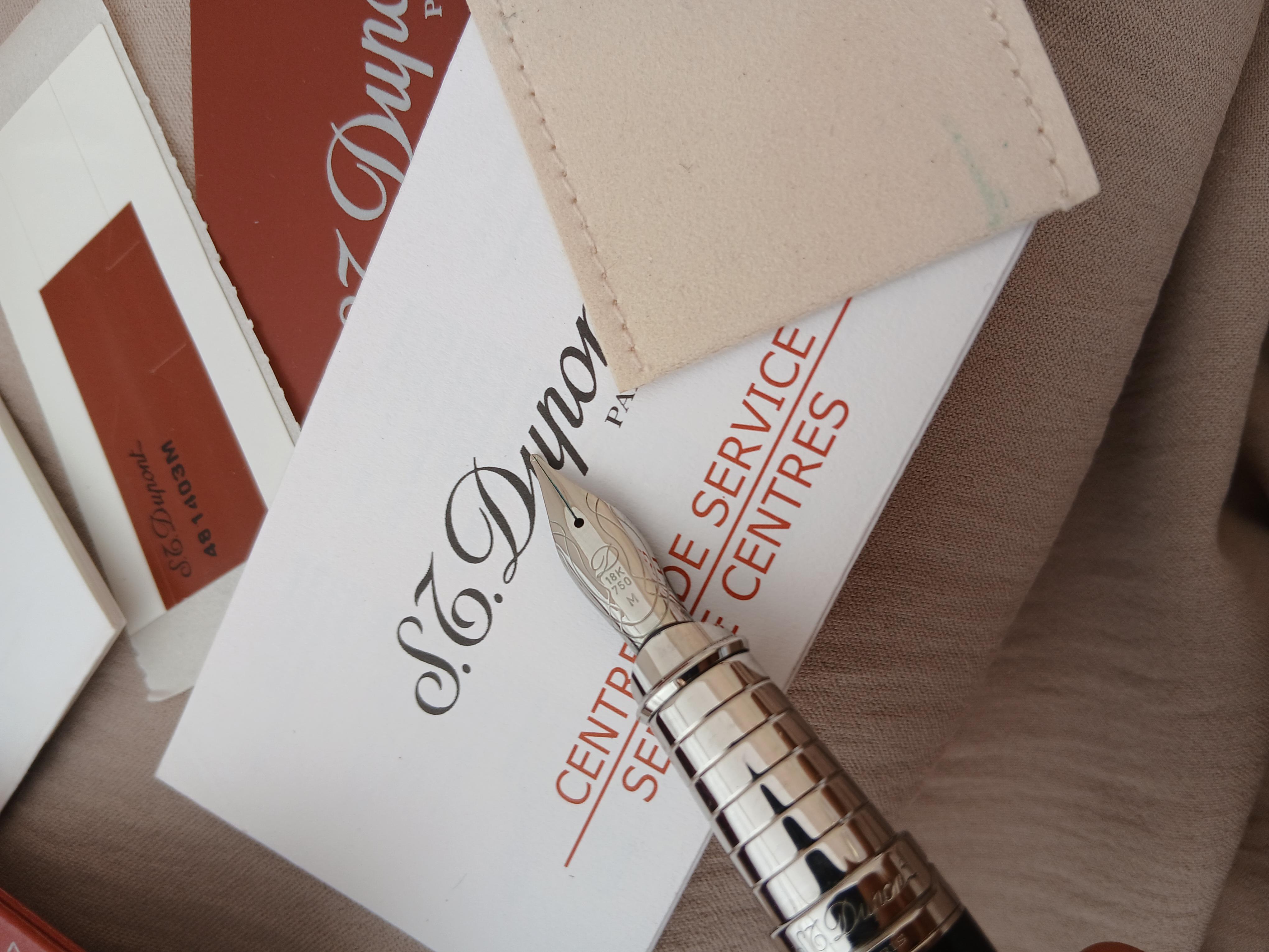 Presque Mint S.T. Dupont Olympio Largest Size Stylo Plume 18kt Set complet en vente 2