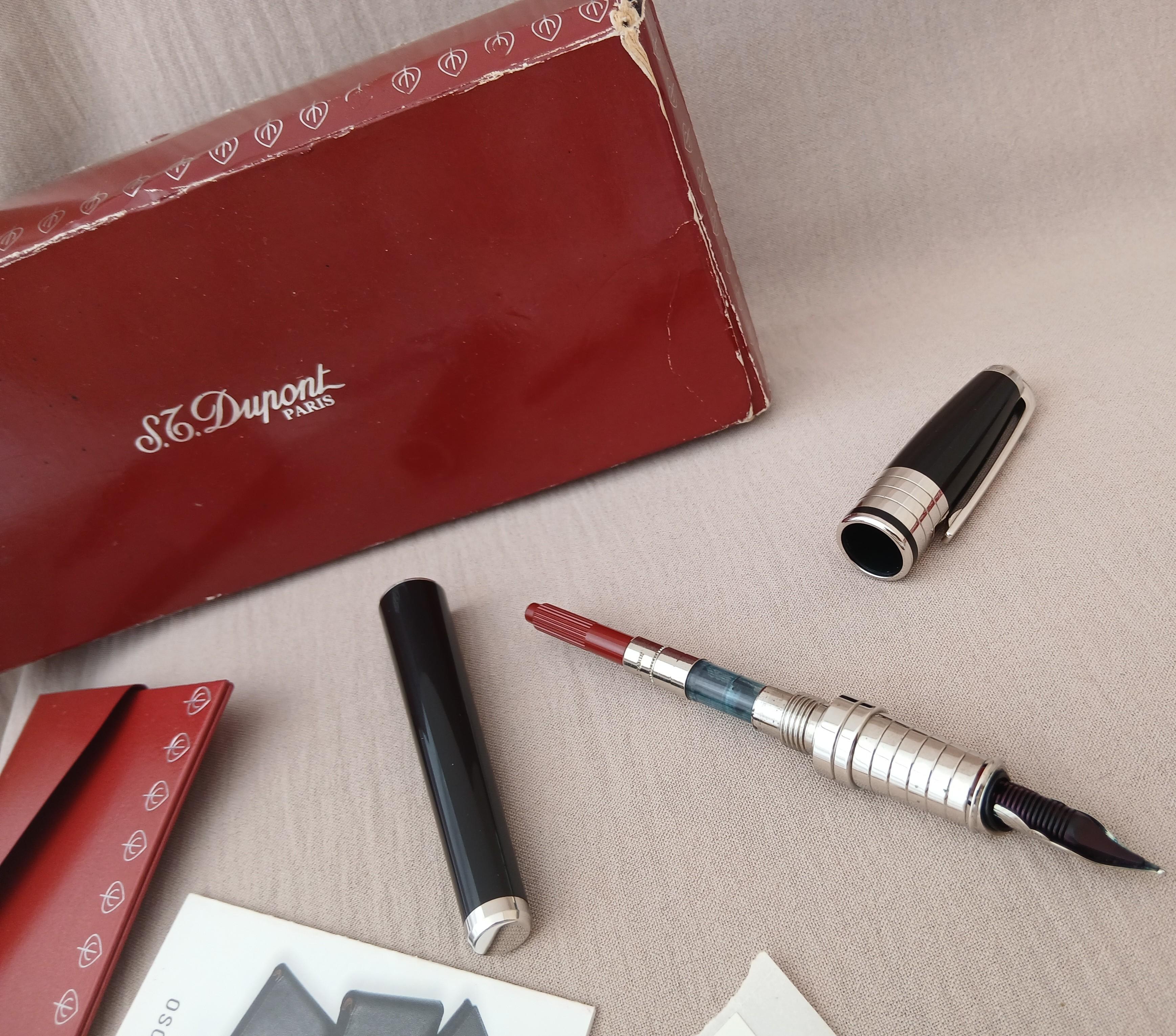 Presque Mint S.T. Dupont Olympio Largest Size Stylo Plume 18kt Set complet en vente 4