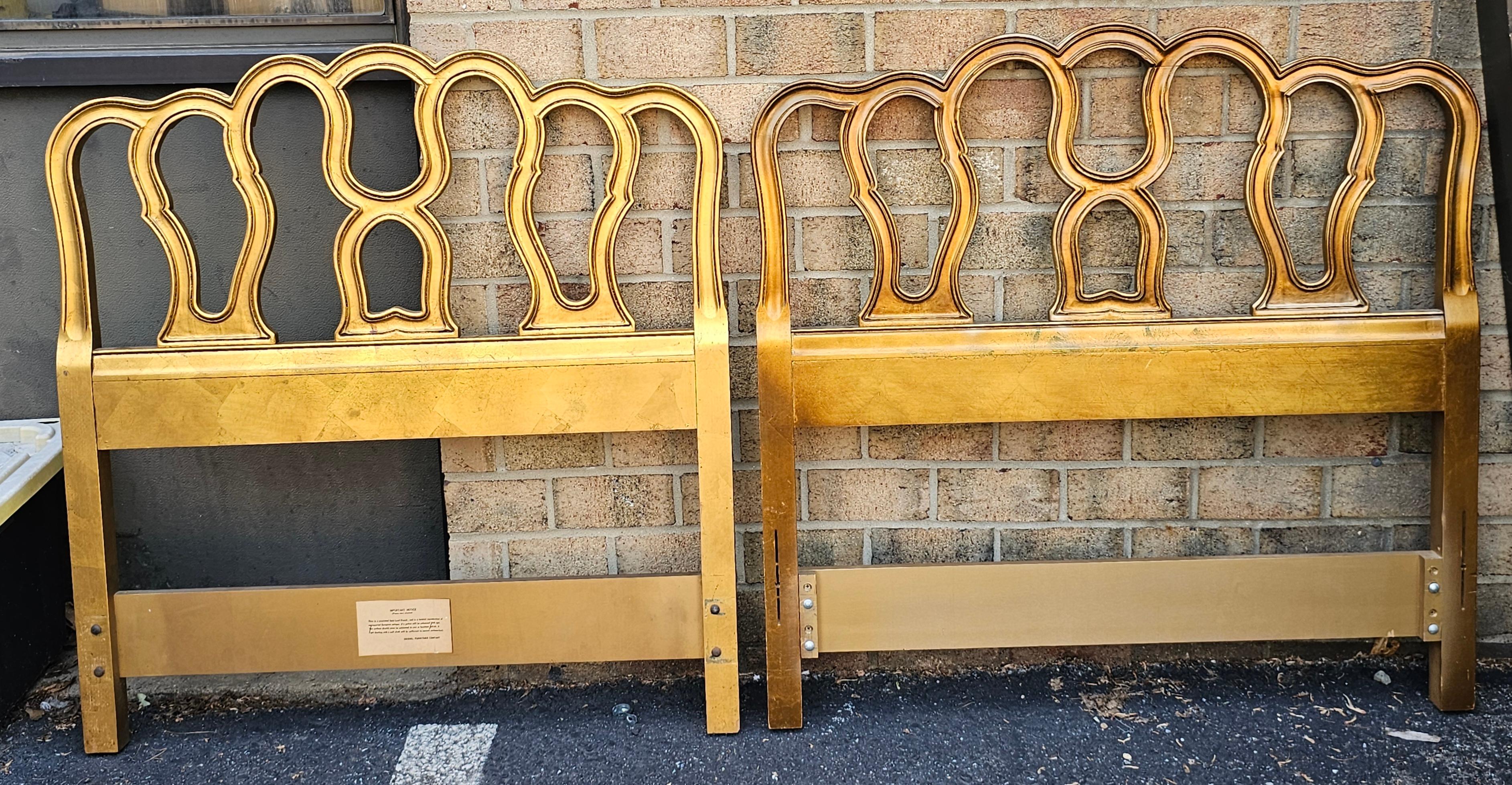 Near Pair Drexel Mid Century Provincial Style Giltwood Twin Size Headboards (Amerikanische Klassik) im Angebot