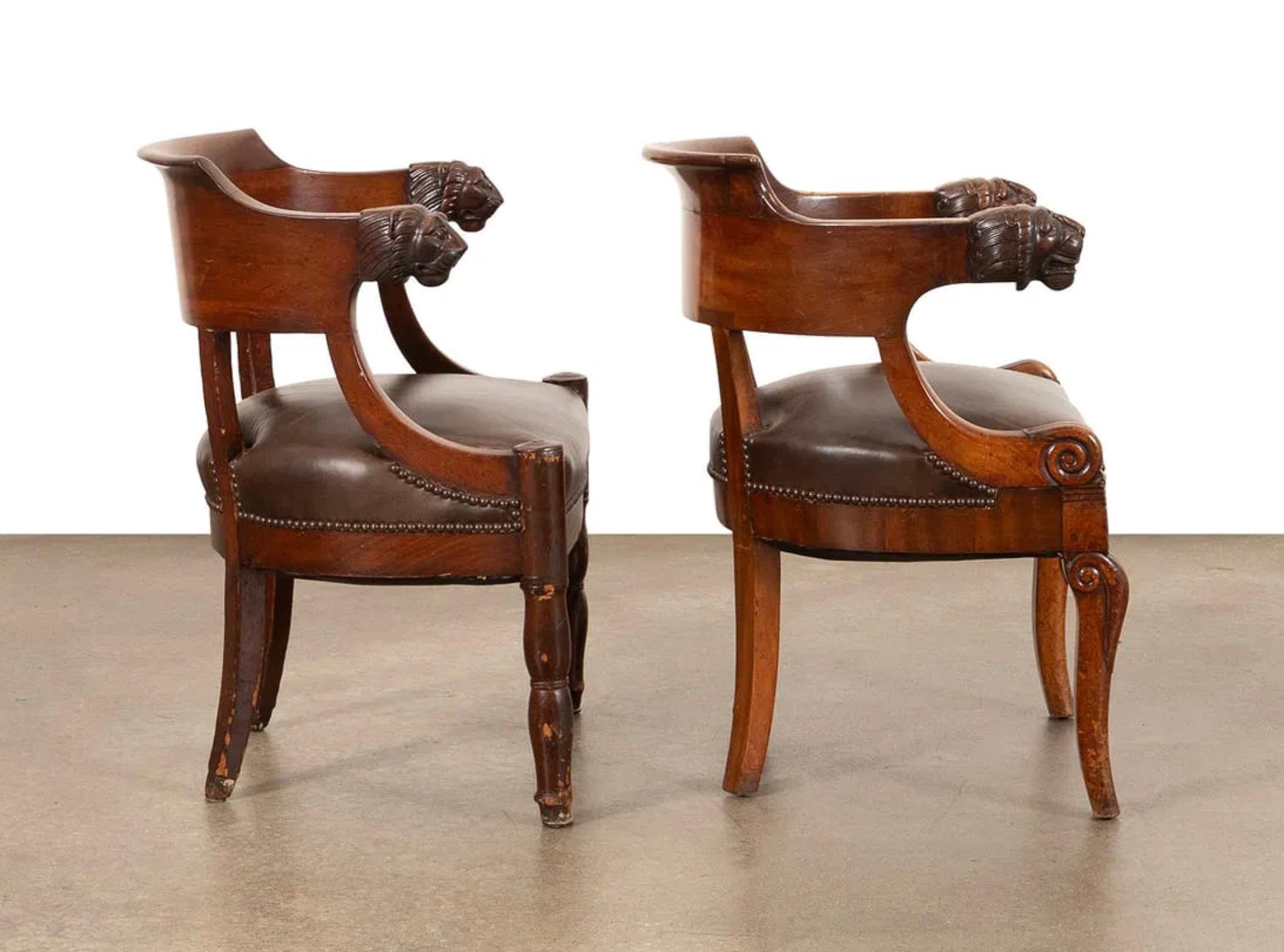 Stile impero Coppia di Fauteuil de Bureau in mogano Impero, inizio XIX secolo in vendita