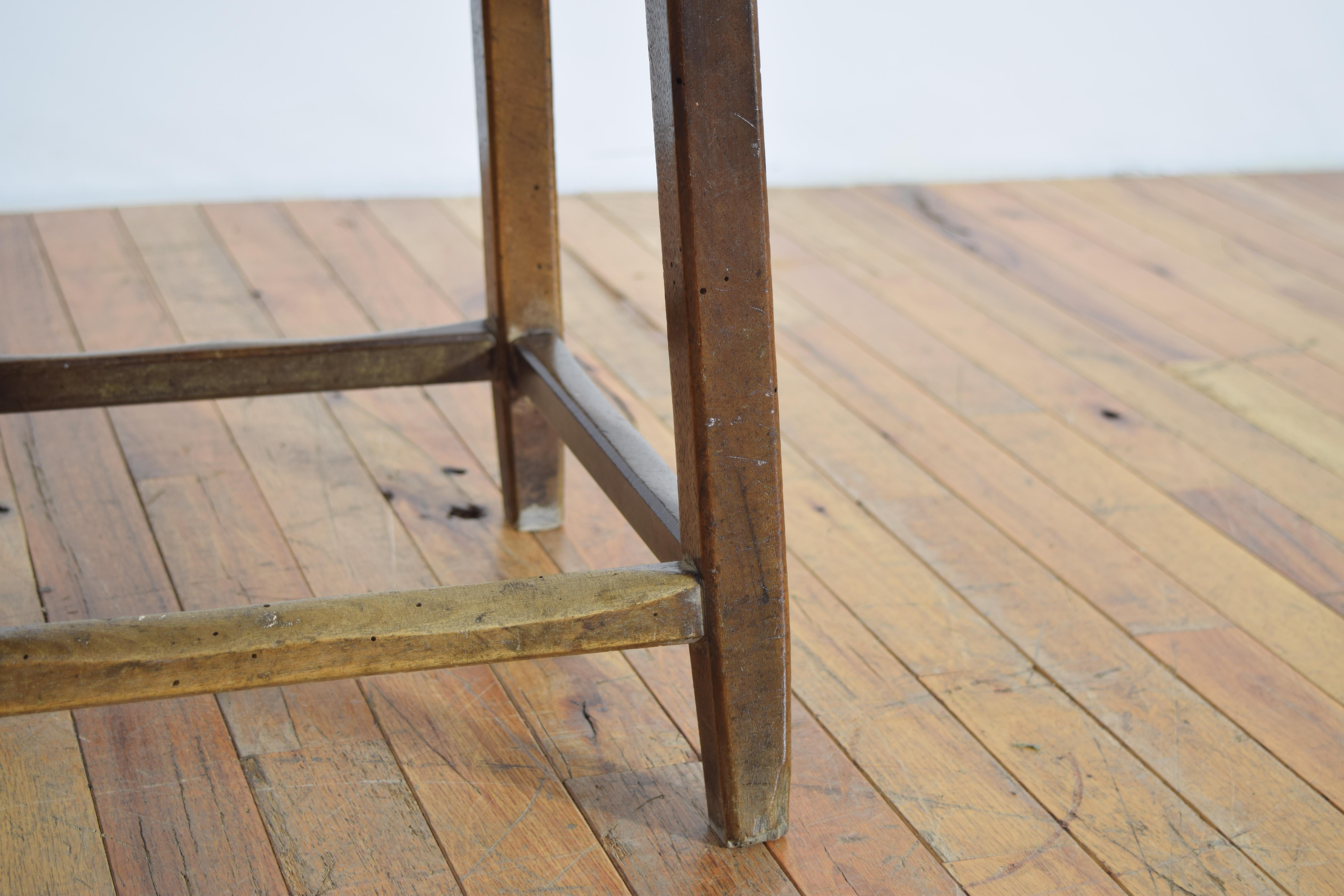Paire de tables basses italiennes en noyer de style baroque, début du 20e siècle en vente 1