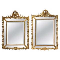 Paire de meubles assortis du XIXe siècle Miroirs-coussins français en bois doré