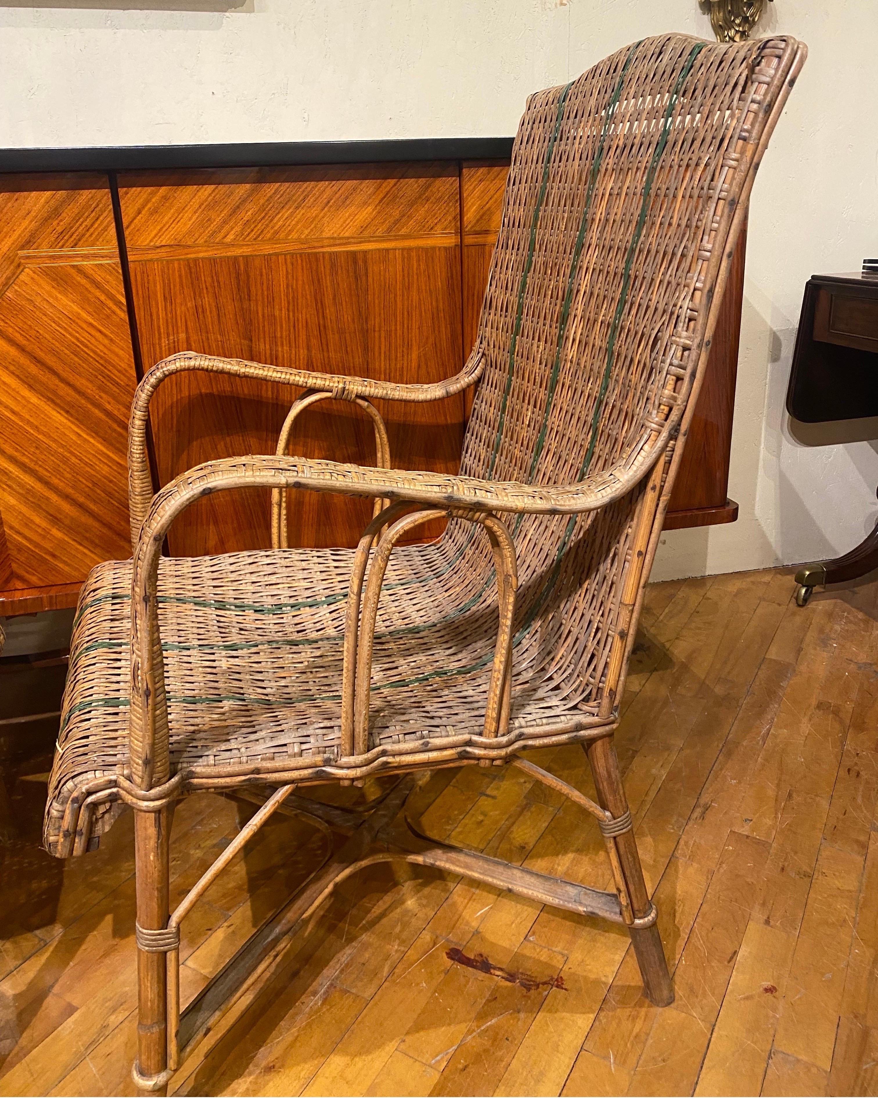 Paire de fauteuils français en rotin du XIXe siècle en vente 1