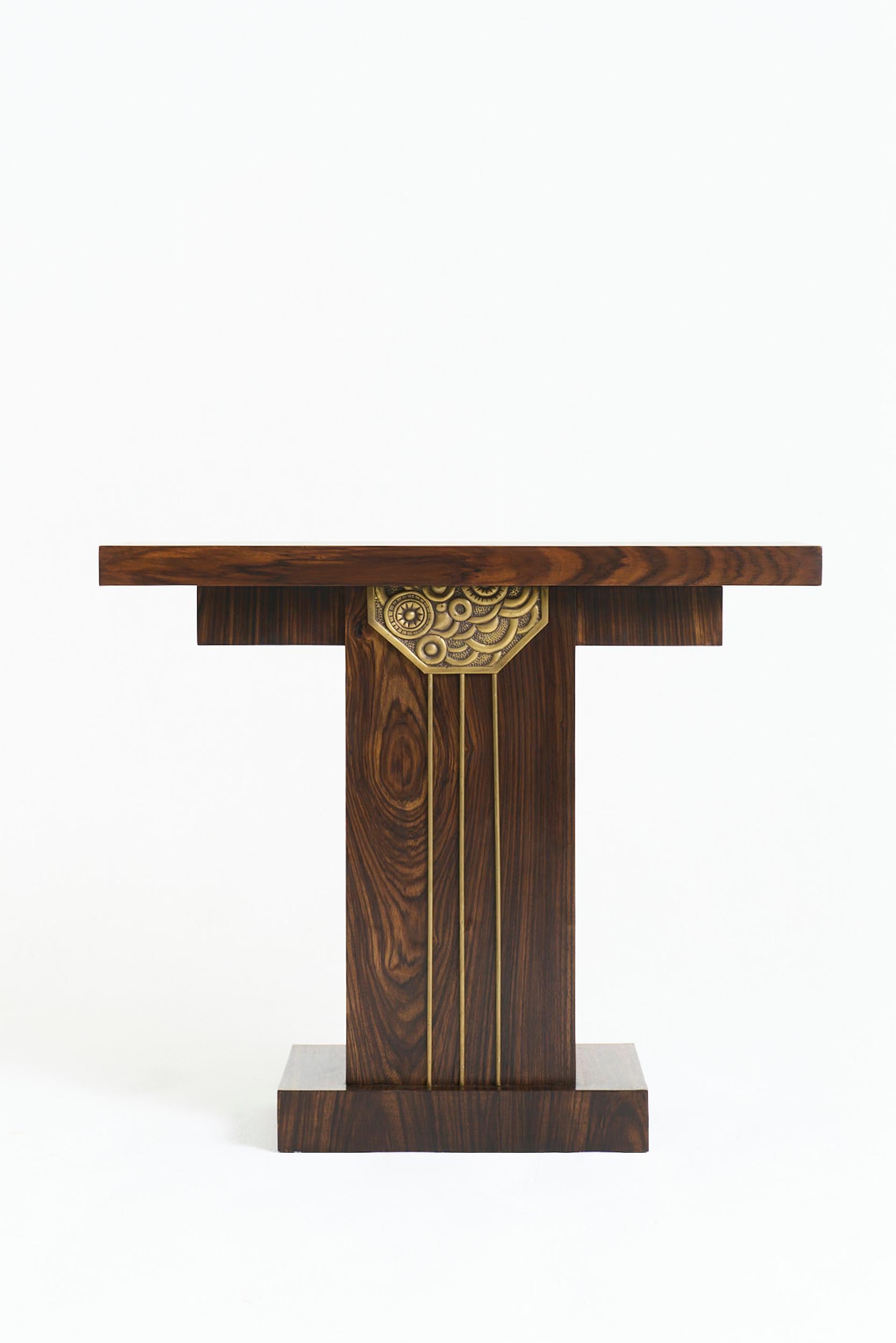 Near Pair of Art Deco Console Tables In Good Condition For Sale In London, GB