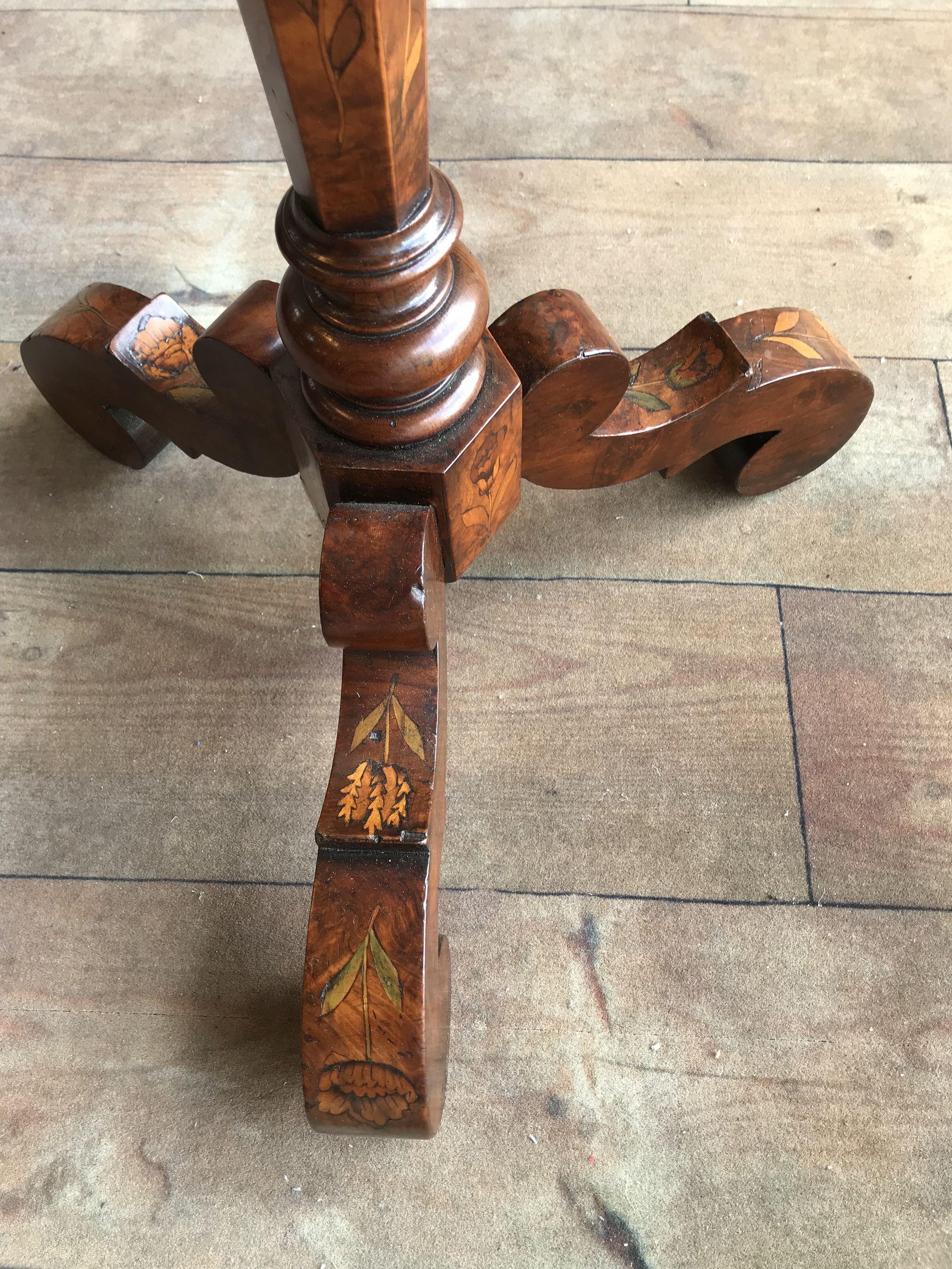Walnut Near Pair of Candle Stands or Torchères, Late 17th Century, English For Sale
