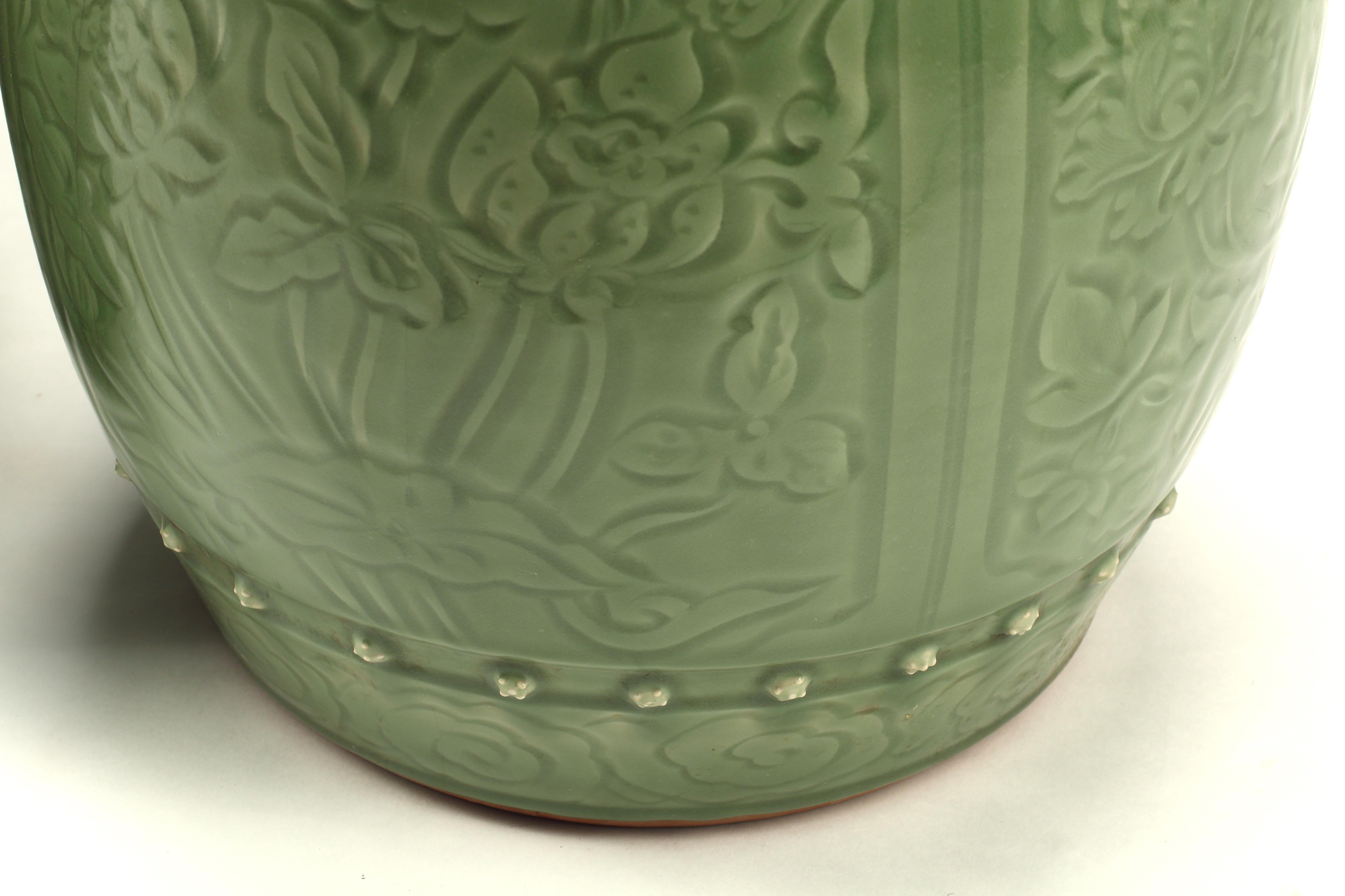 Cerca de Pareja de Asientos de Jardín Chinos de Celadón Porcelana en venta