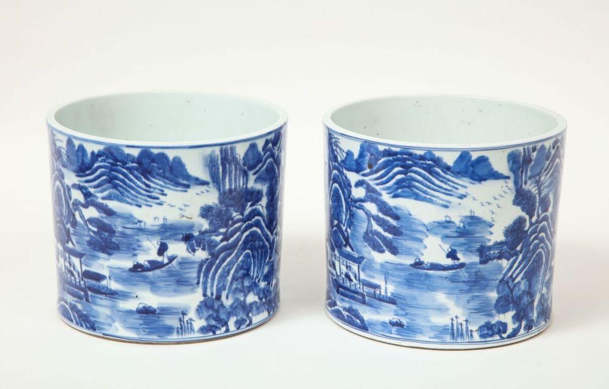 Near Pair of Chinese Blue and White Porcelain Brush Washers For Sale 3