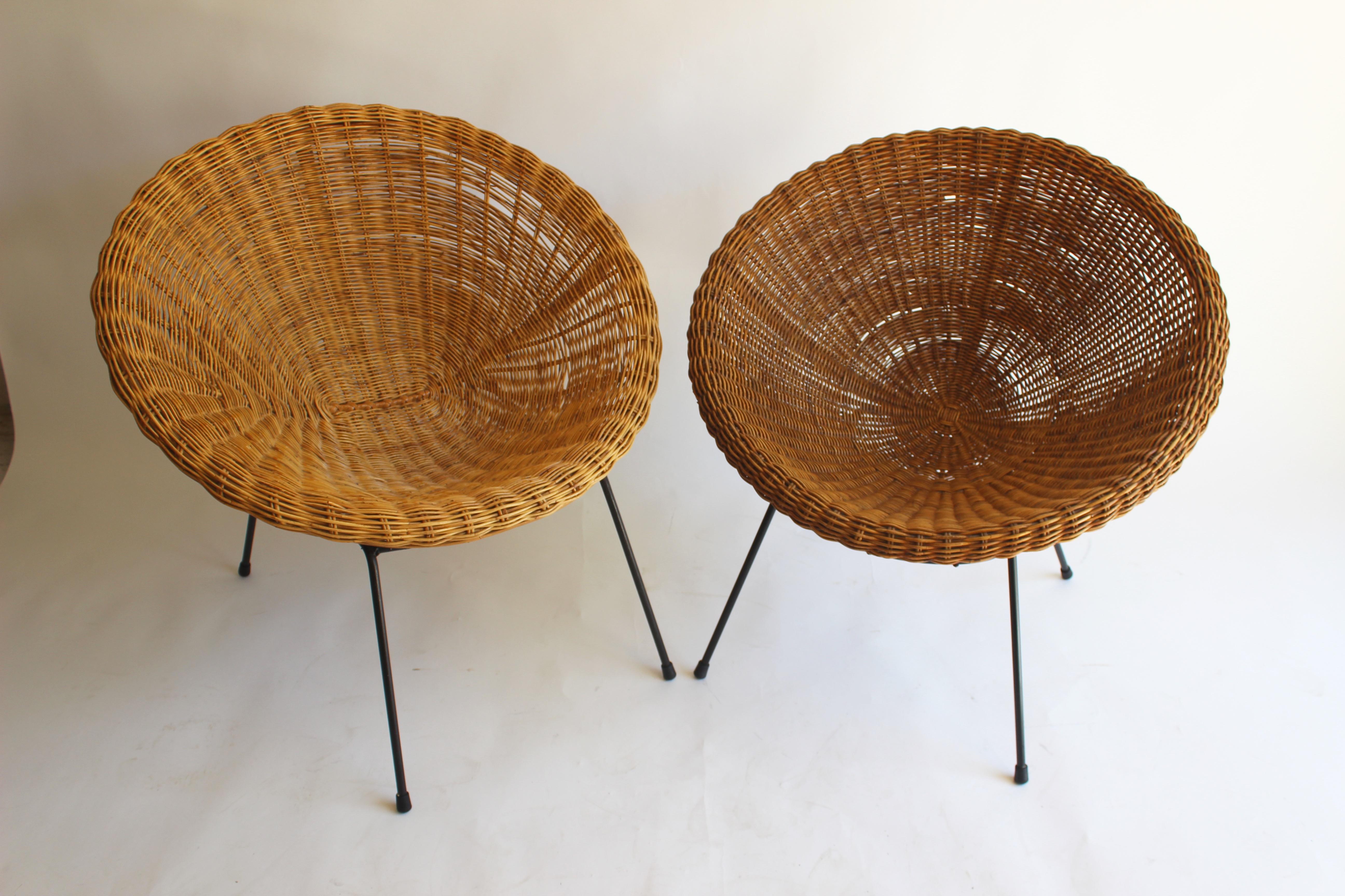 Near Pair of Rattan Lounge Chairs in the Style of Franco Albini 3