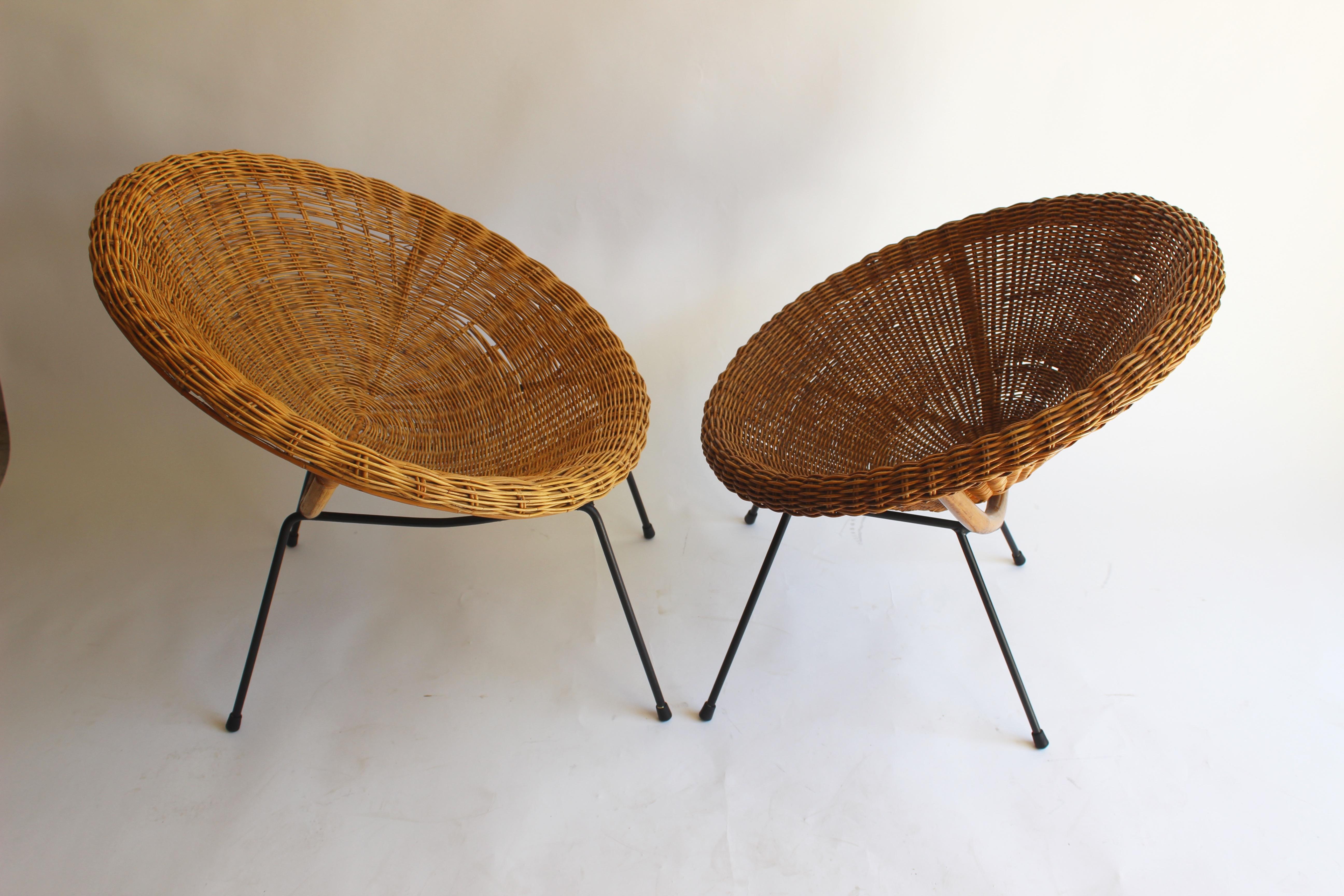 Near Pair of Rattan Lounge Chairs in the Style of Franco Albini 4