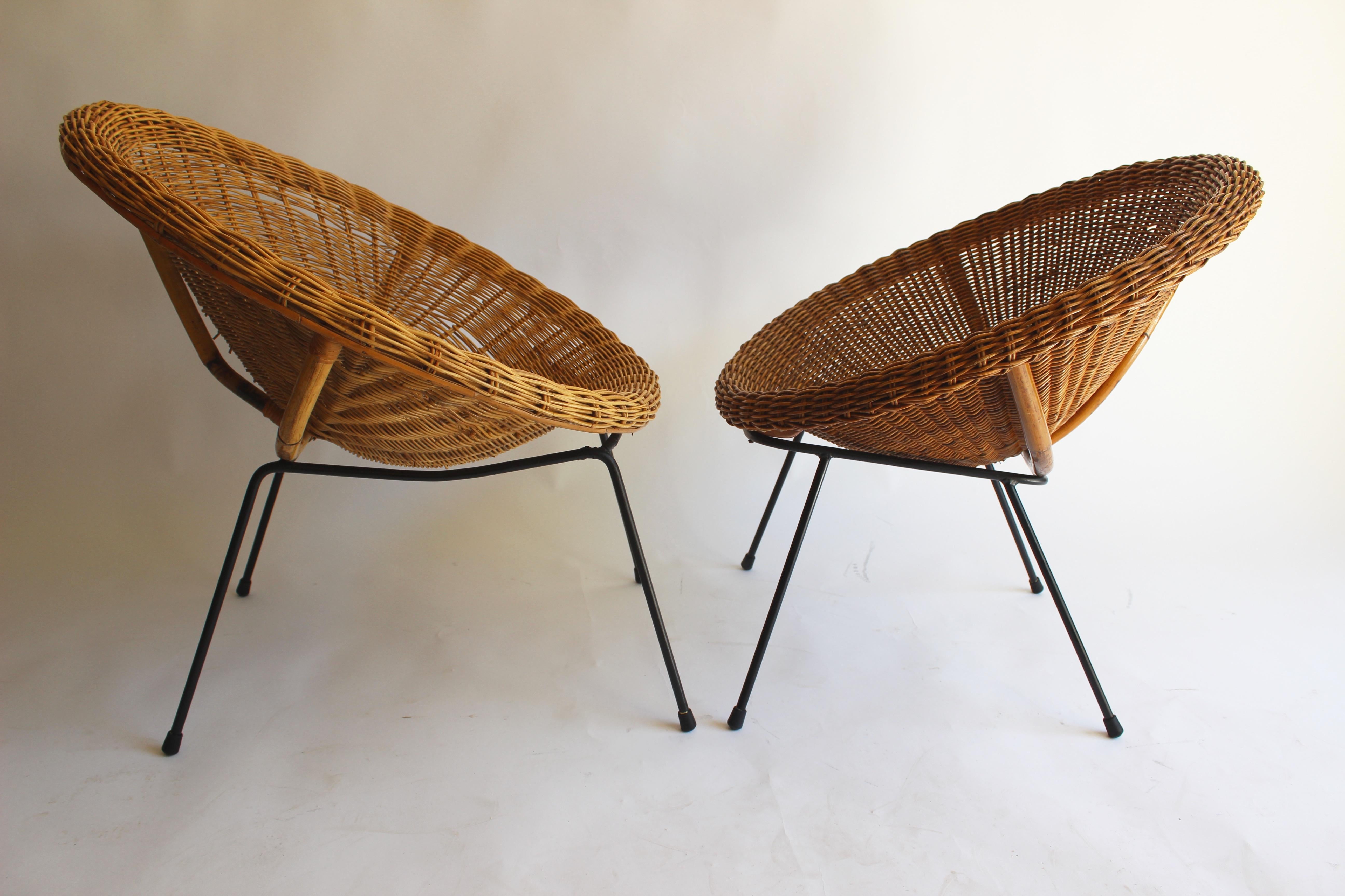 Near Pair of Rattan Lounge Chairs in the Style of Franco Albini 5