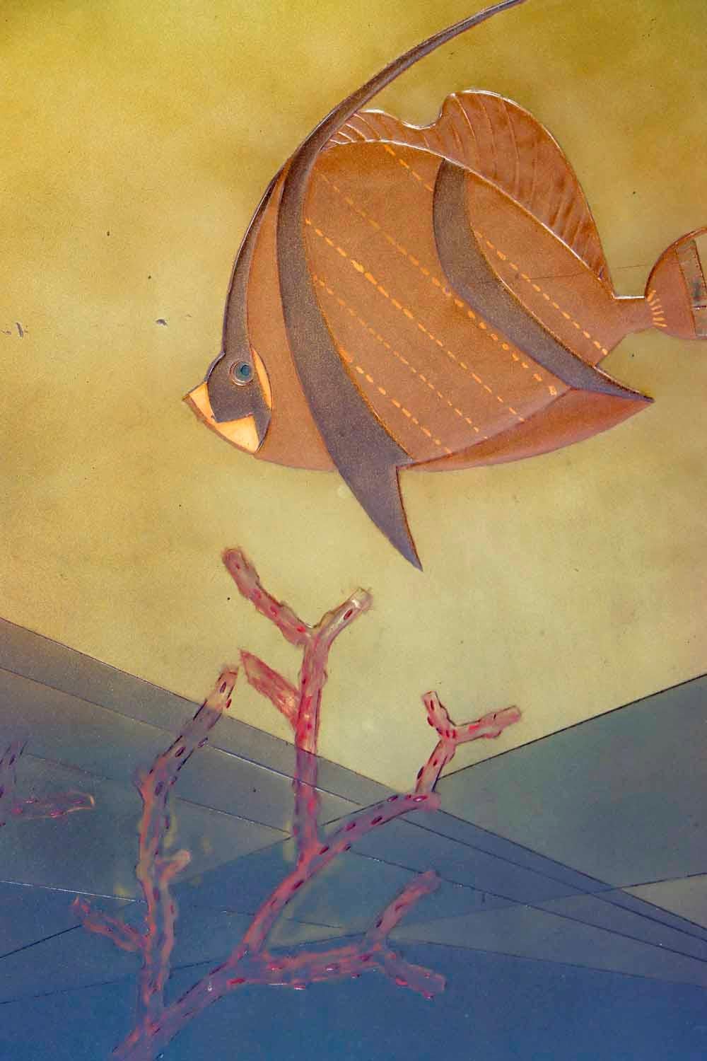 „Near the Ocean Floor“, lackierter Art-Déco-Raumteiler mit Fischen und Korallen von Jallot, Art déco (Französisch) im Angebot