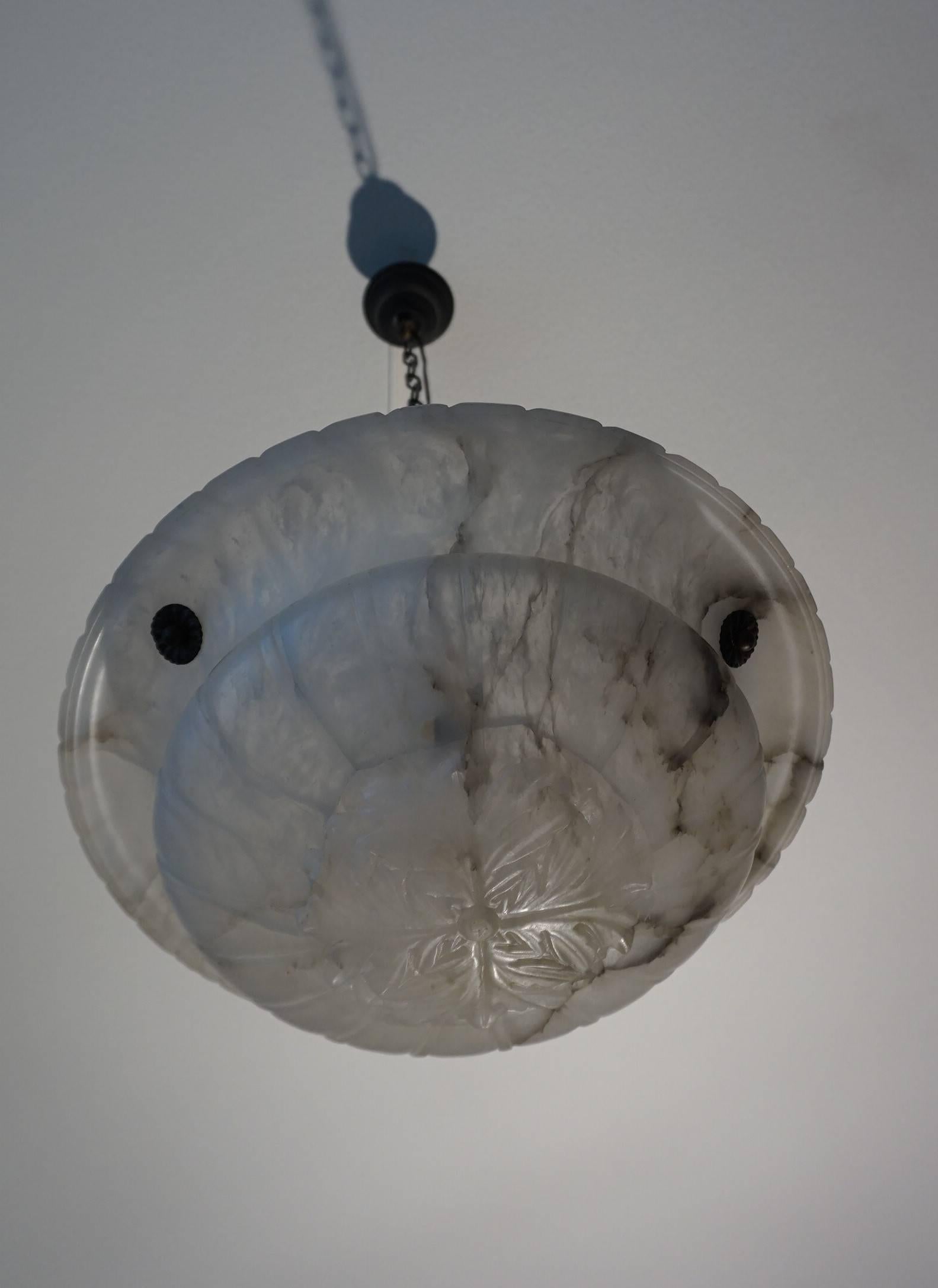 Near Translucent White Neoclassical Alabaster & Chain Pendant / Ceiling Lamp For Sale 5