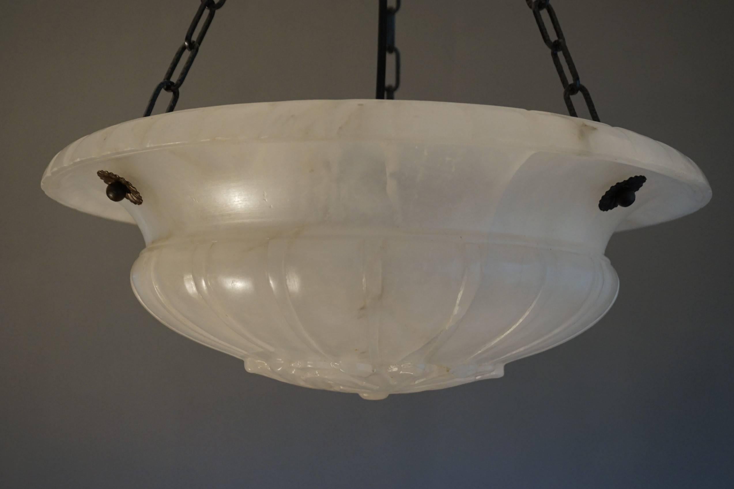 Near Translucent White Neoclassical Alabaster & Chain Pendant / Ceiling Lamp For Sale 6
