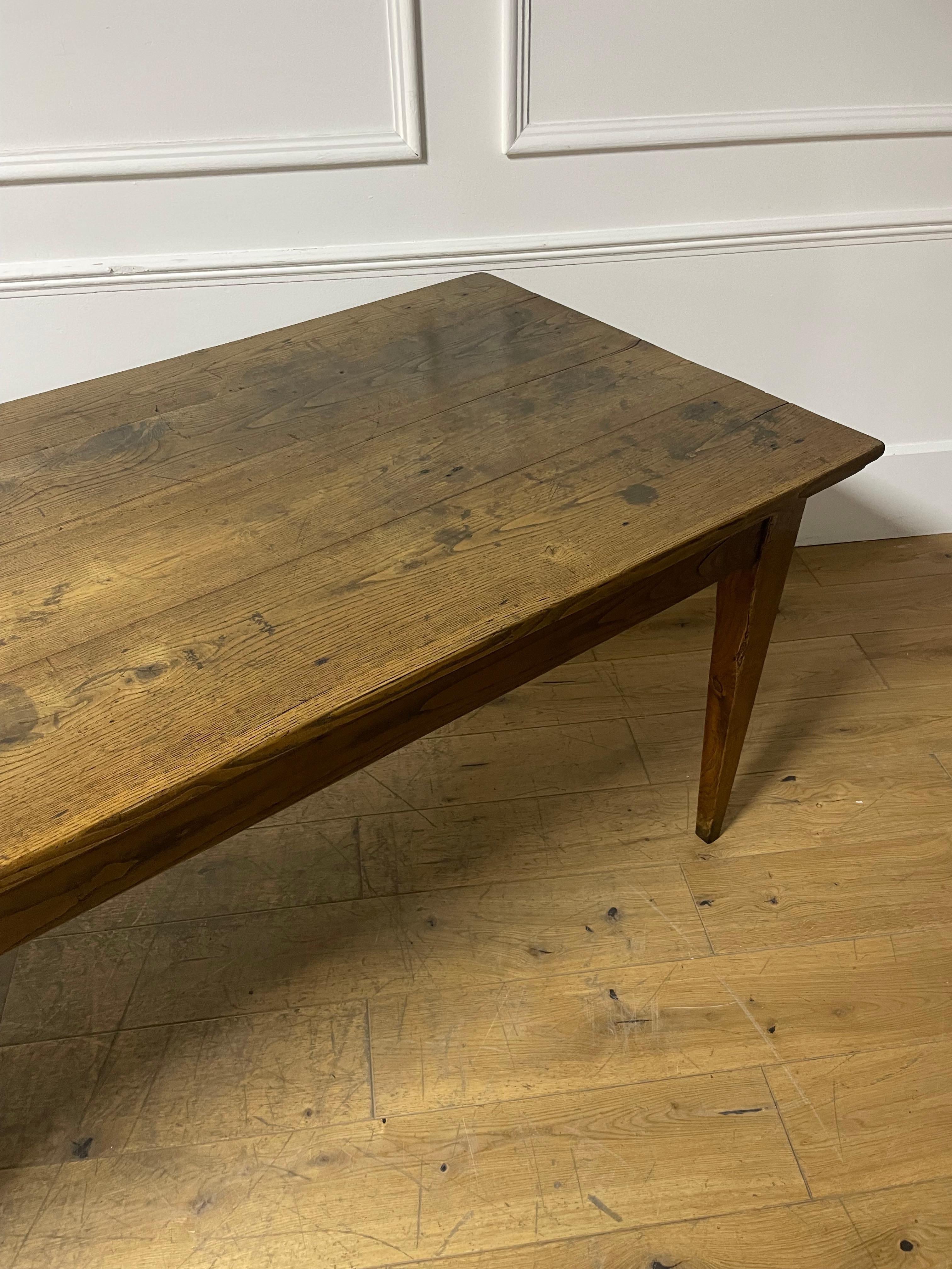 Table de ferme en châtaignier de 1,8 mètres de long en vente 10