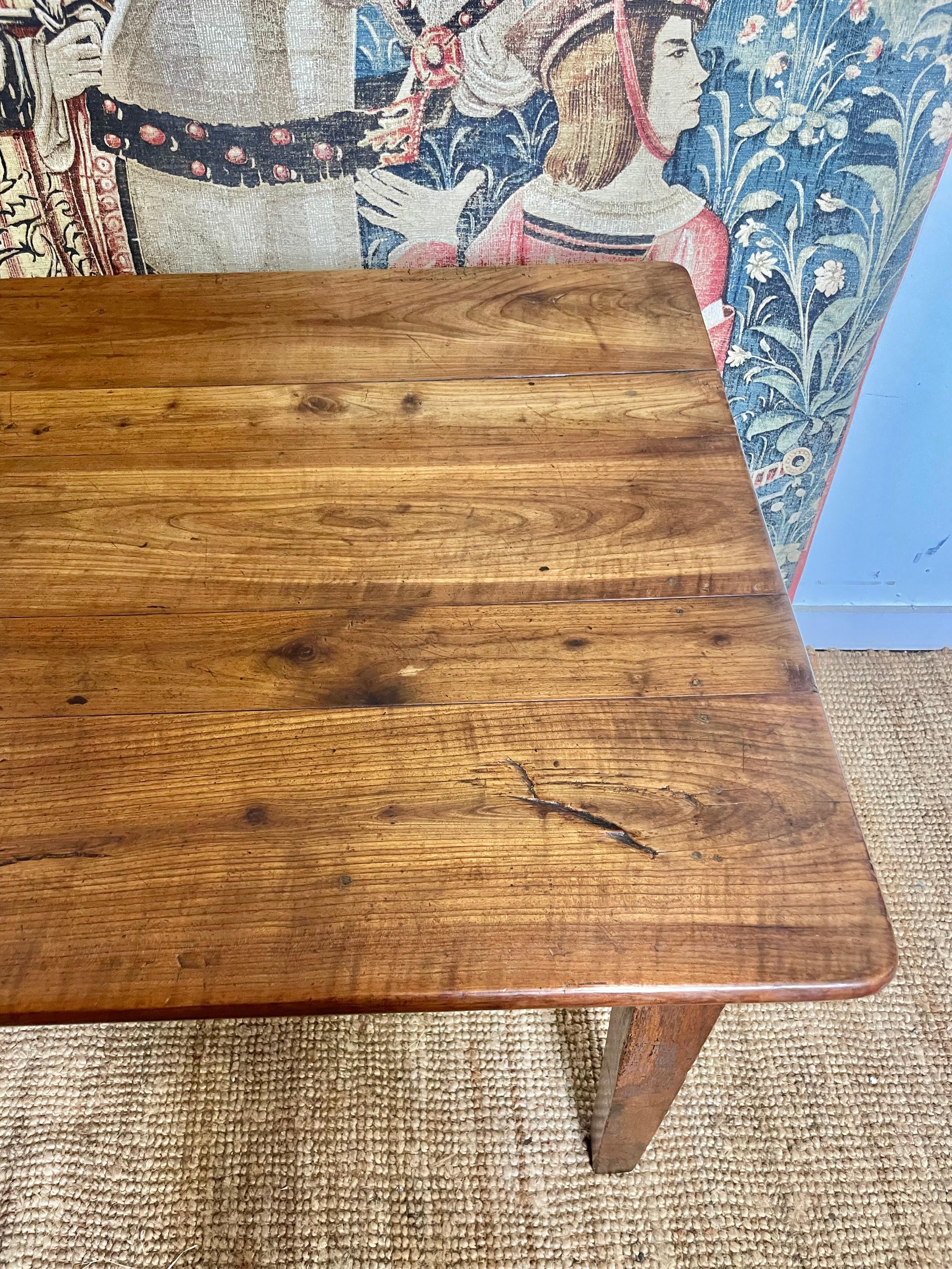 Milieu du XIXe siècle Table de ferme française en vente