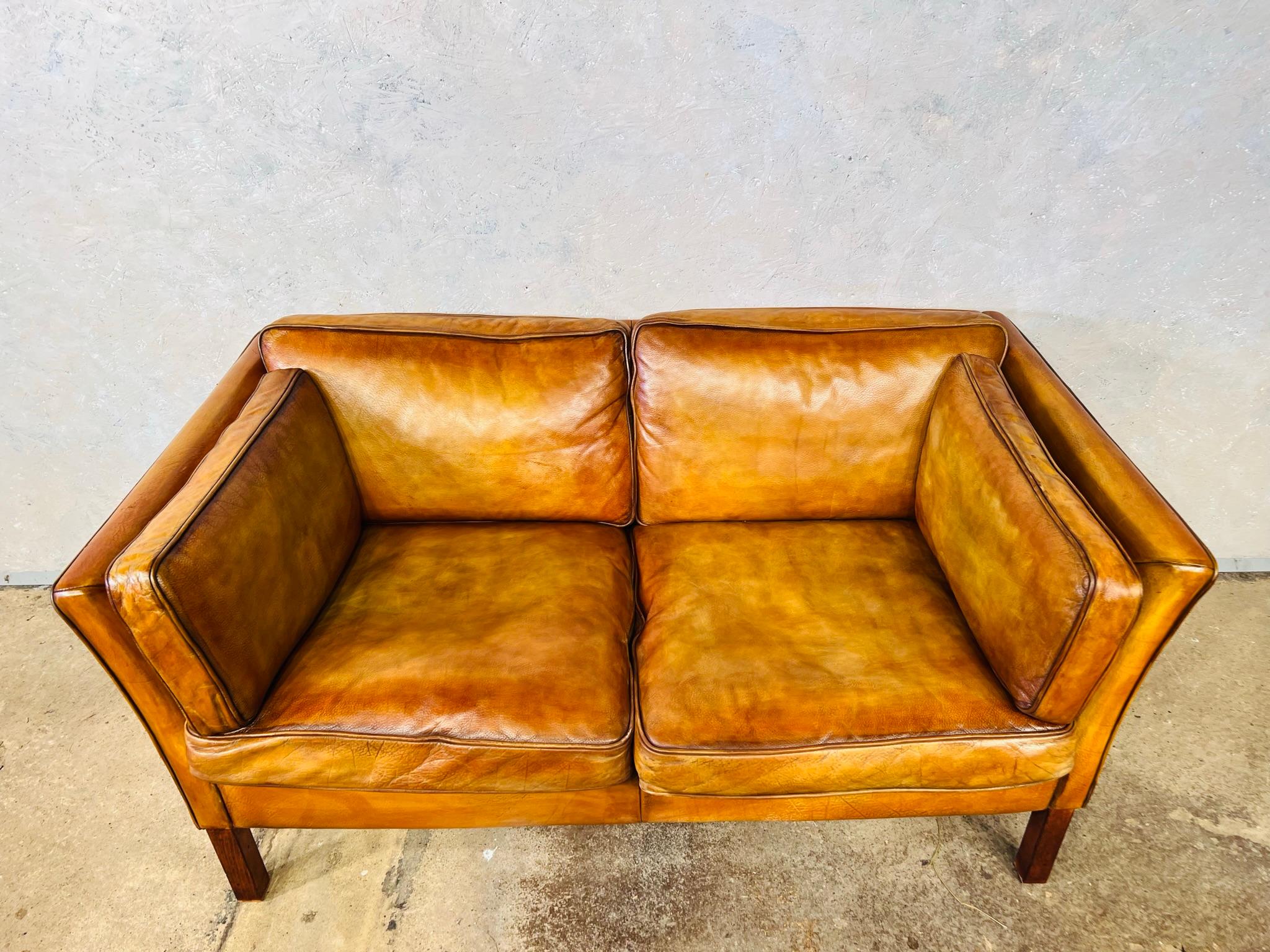 Neat Vintage Danish 70s Patinated Light Tan Two Seater Leather Sofa #00 In Good Condition In Lewes, GB