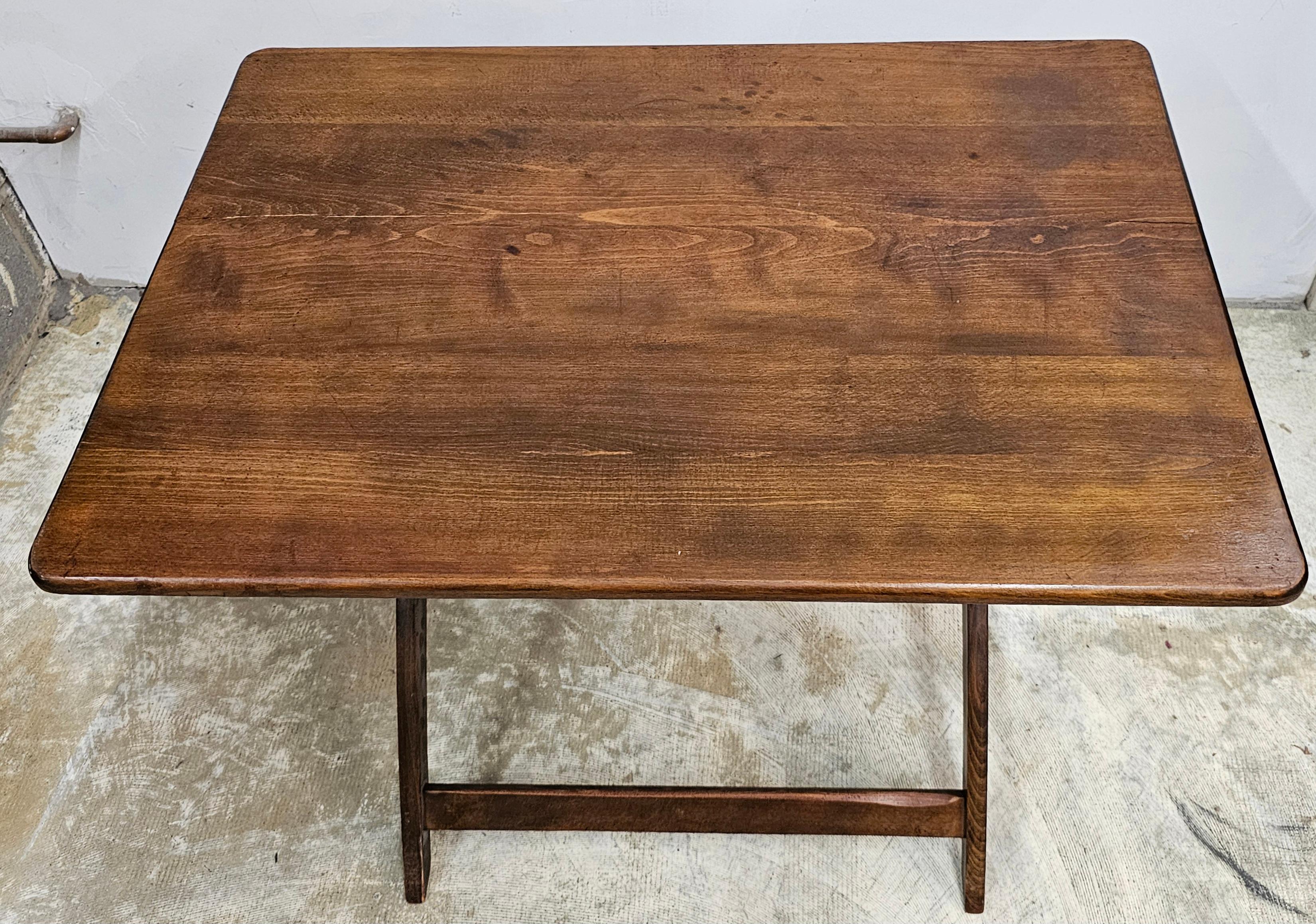 XX secolo Neather Early American Style - Tavolo da allenamento occasionale pieghevole e regolabile in altezza in vendita