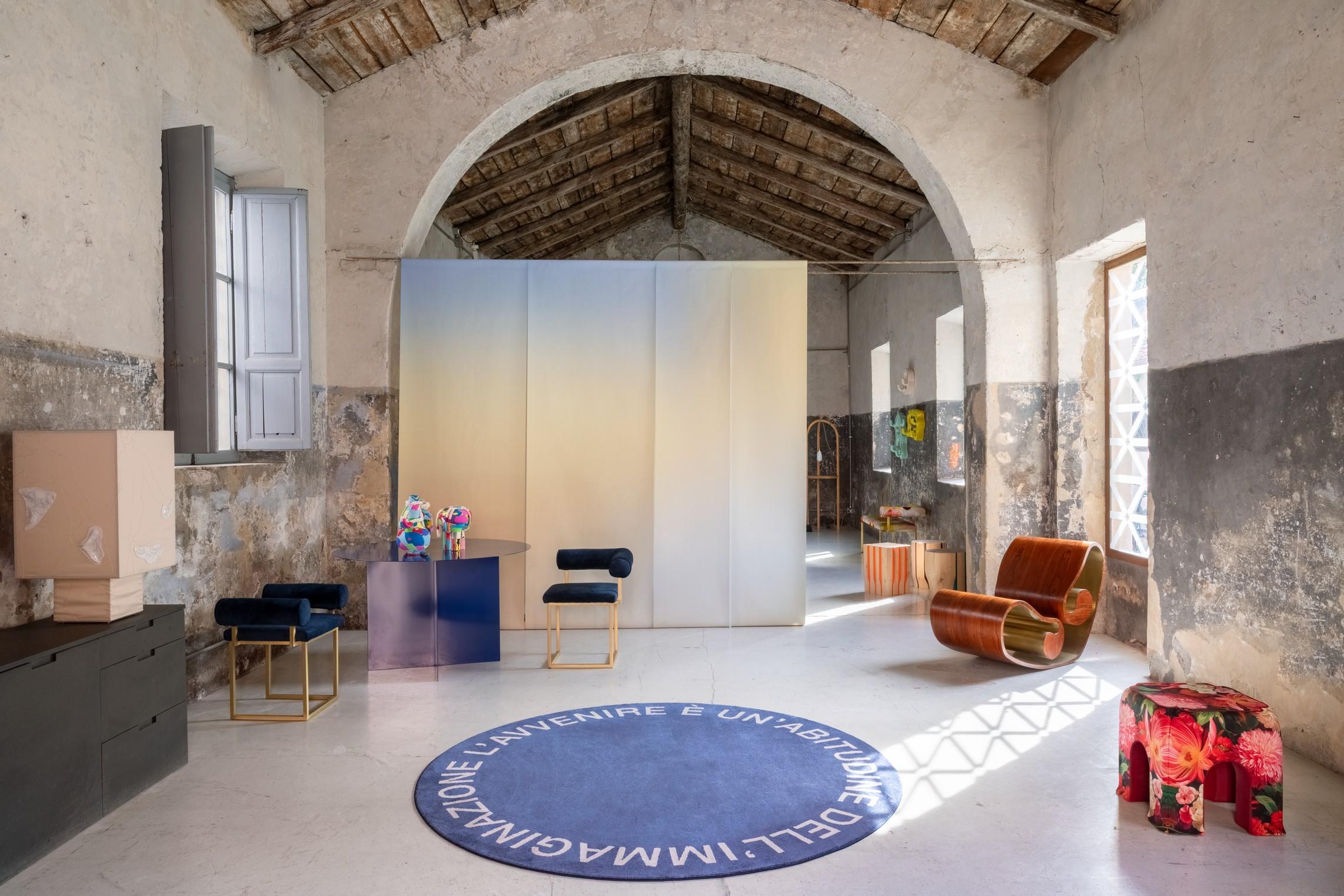 Si, tout à coup, je me retrouvais perdu dans un rêve, je chercherais dans l'horizon le moment propice pour le réaliser.
Même si tout semble figé dans le temps, tout bouge et évolue.
Dans ce temps apparemment sans fin, les idées ont commencé à