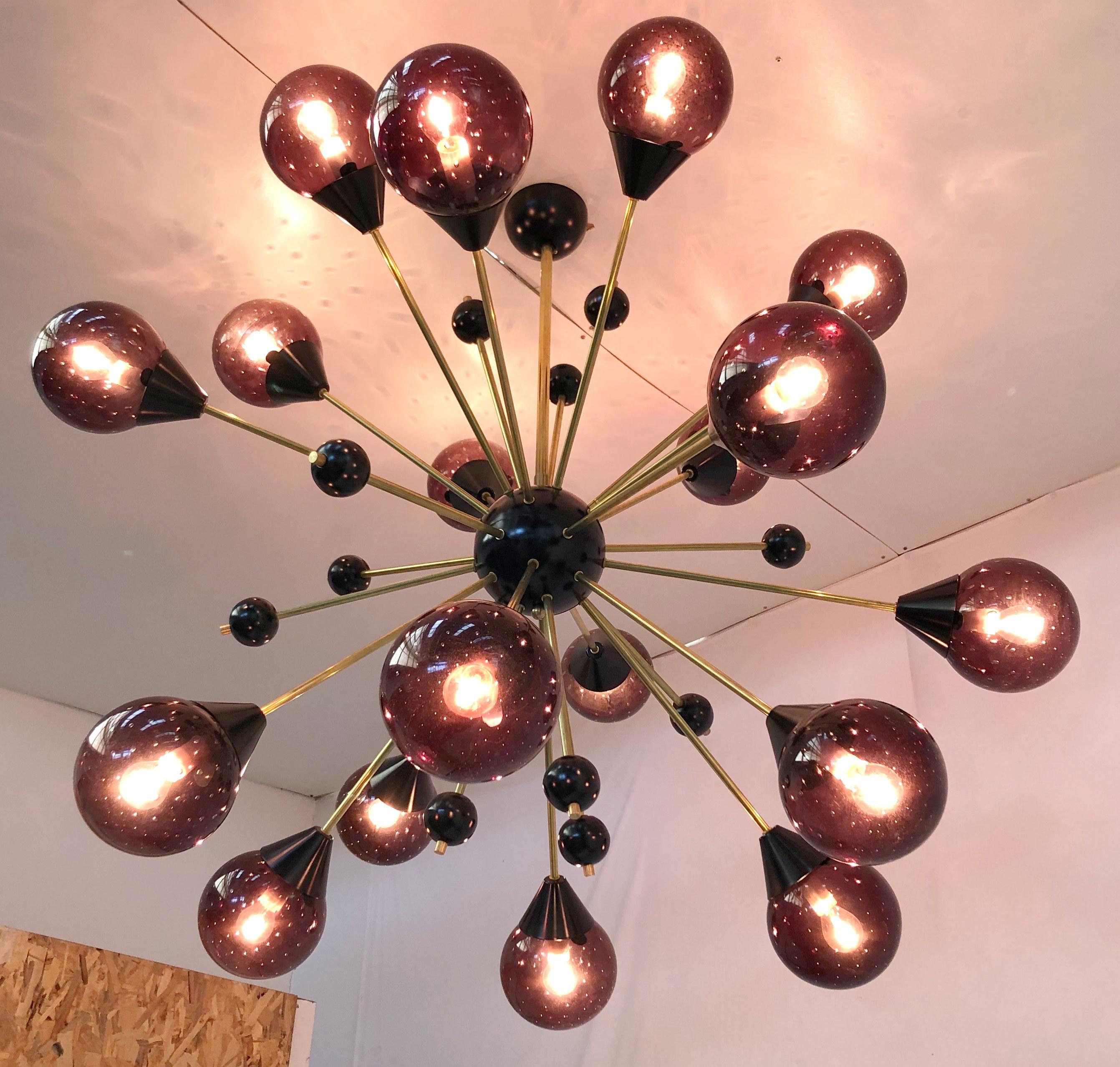 Ottone Lampadario Nebula Sputnik di Fabio Ltd in vendita