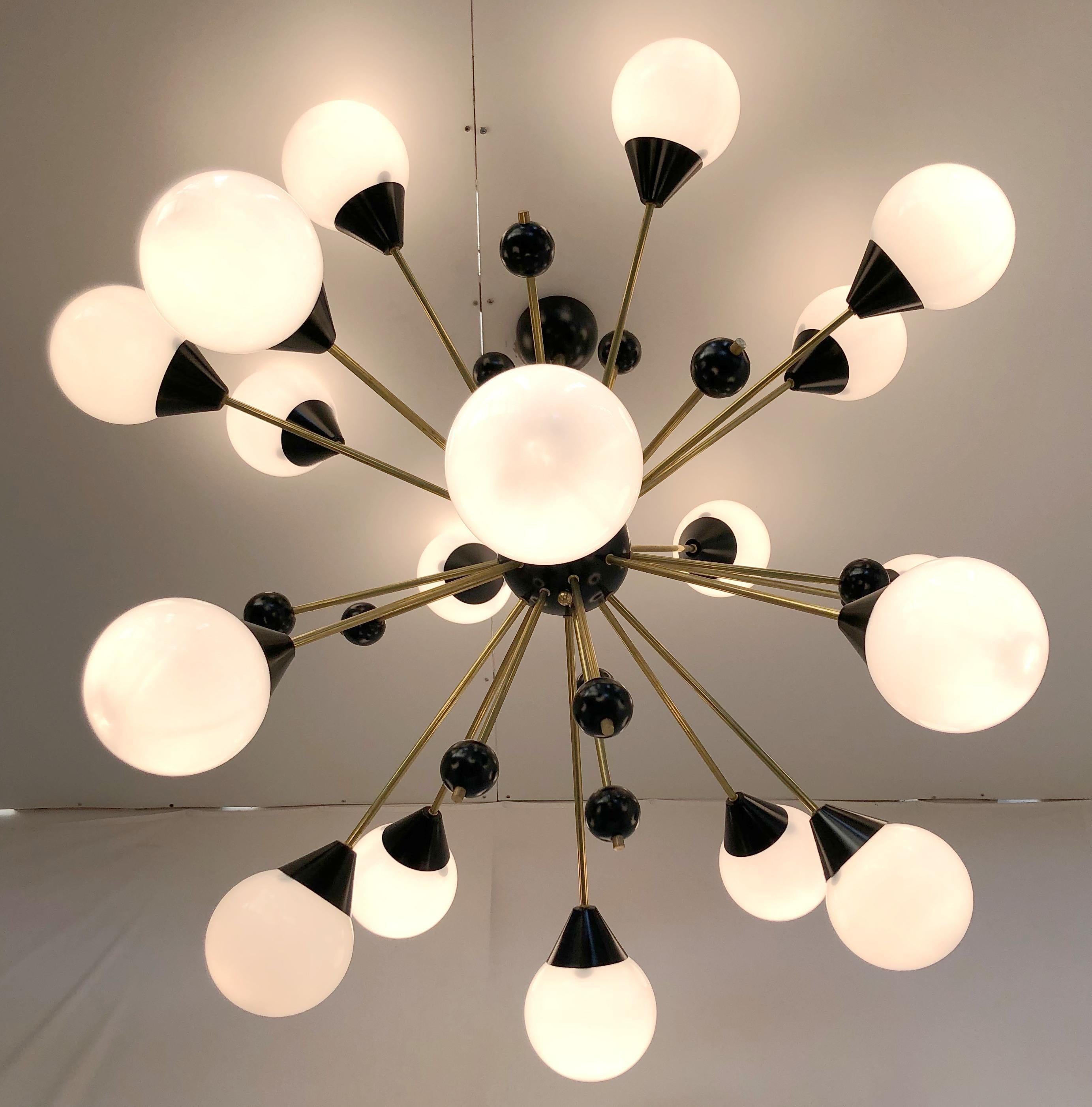 Lampadario Nebula Sputnik di Fabio Ltd in vendita 1